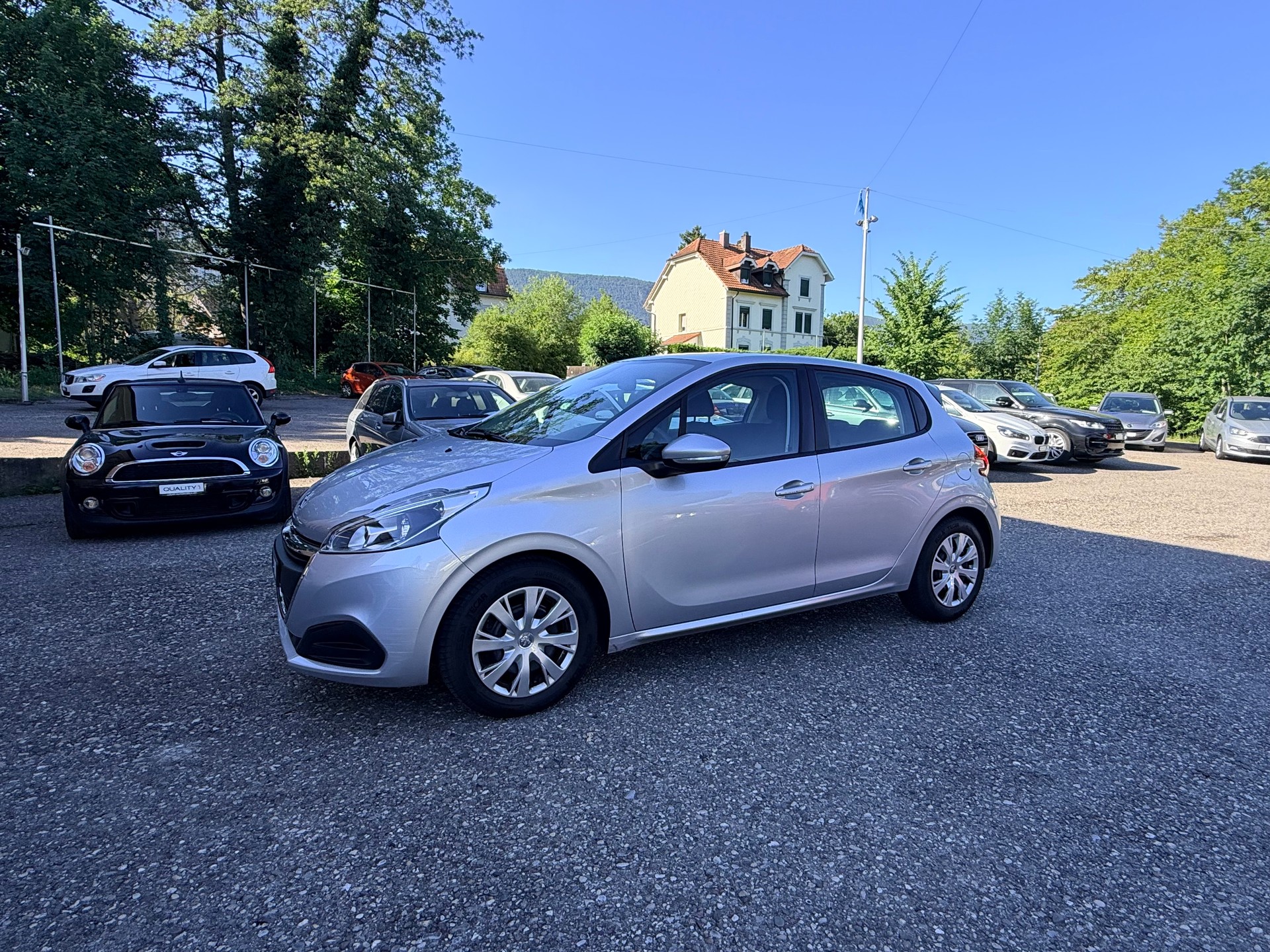 PEUGEOT 208 1.6 BlueHDi Active-image-4