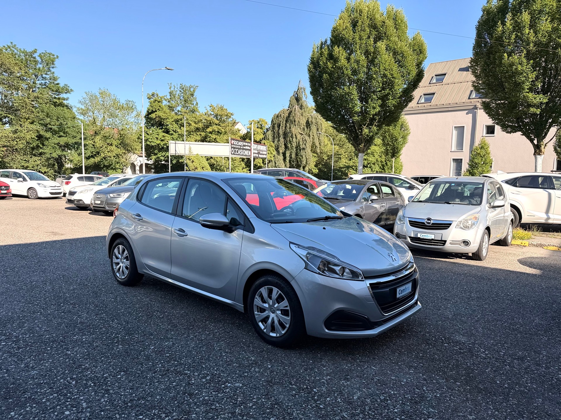 PEUGEOT 208 1.6 BlueHDi Active-image-7