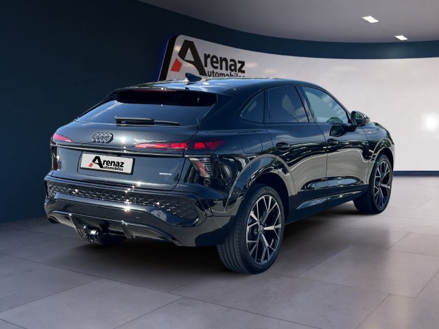 AUDI Q3 Sportback TDI quattro 142 kW S tronic-image-4
