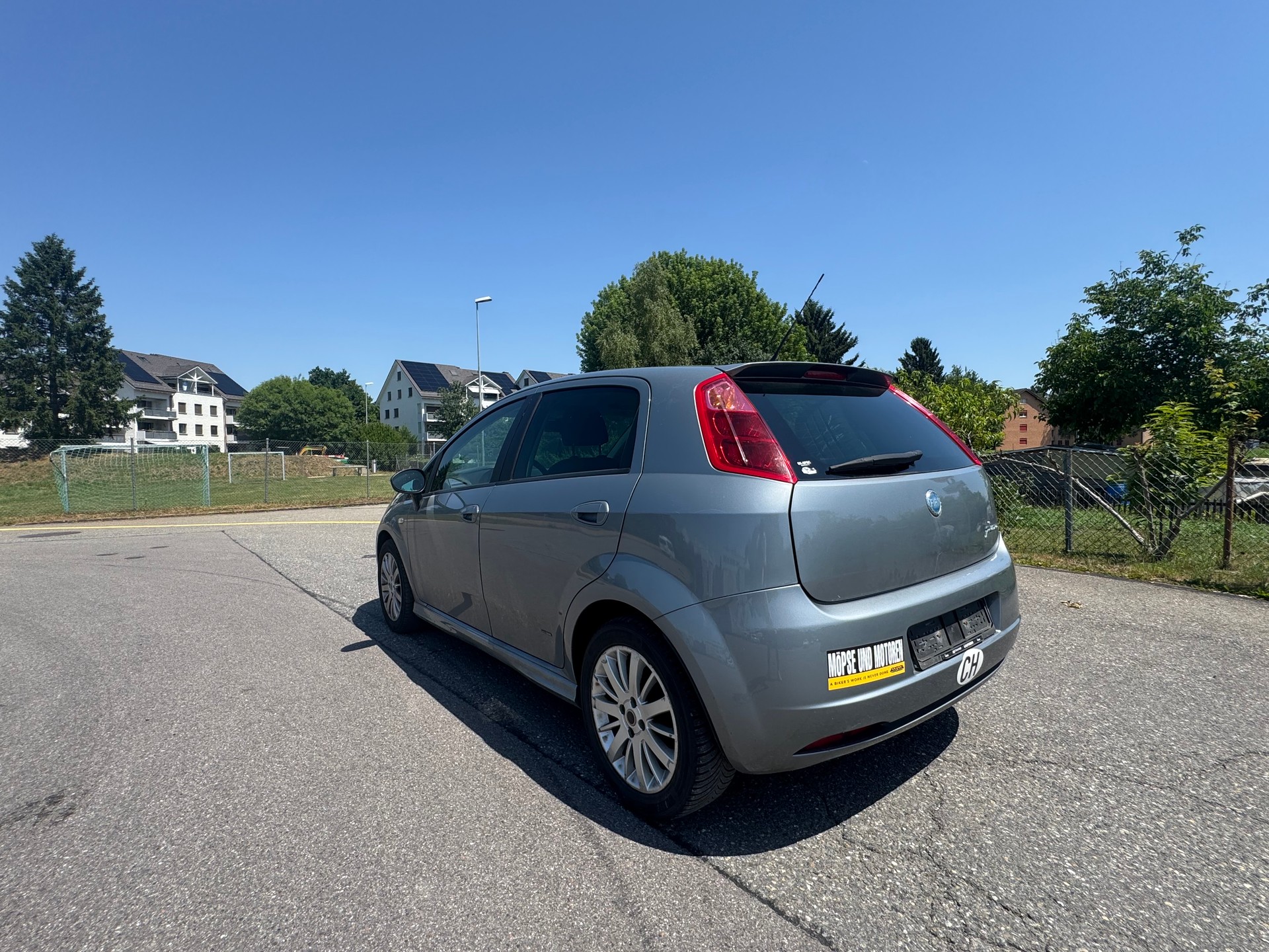 FIAT Punto 1.4 16V Freestyle-image-4