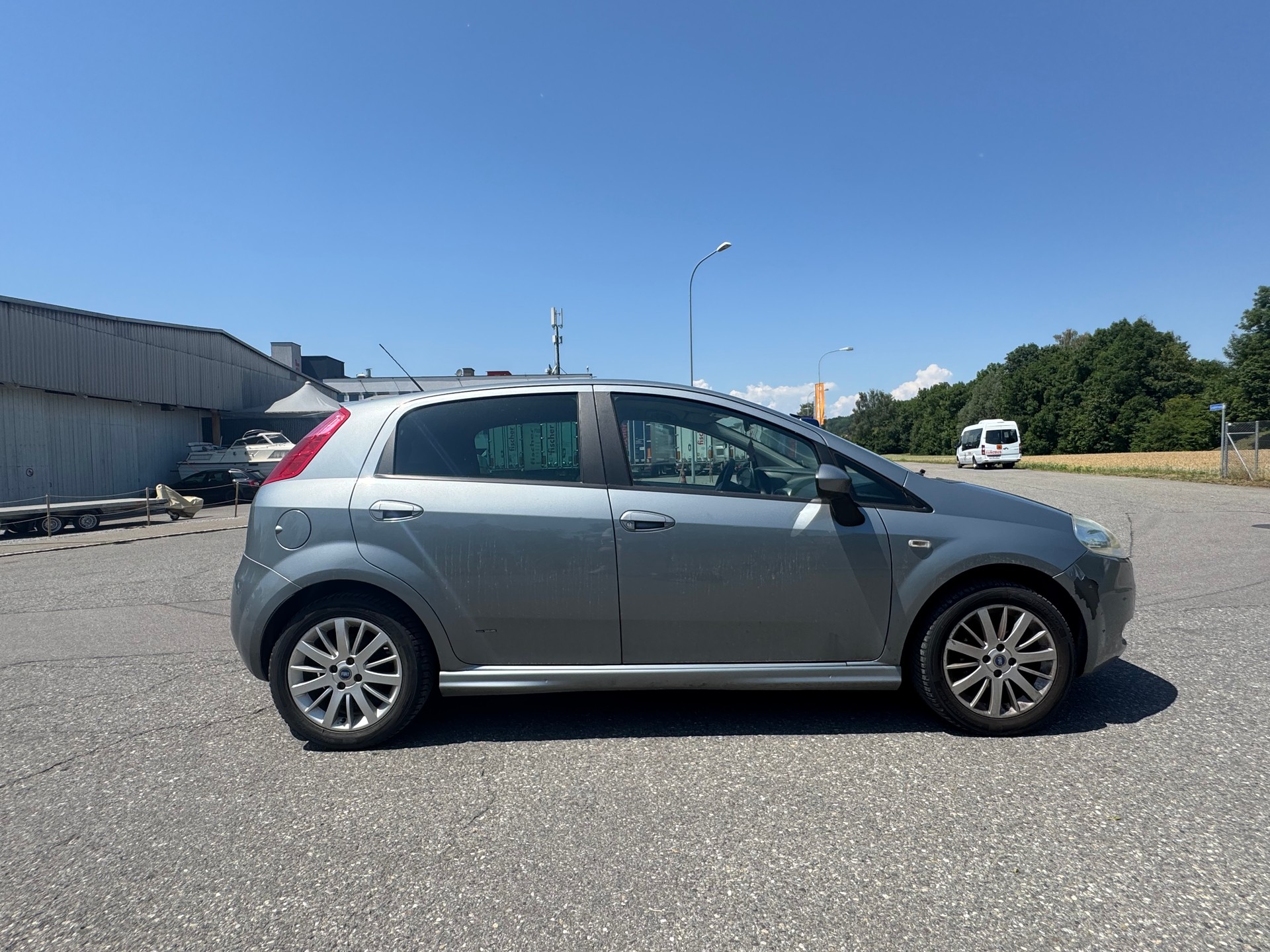 FIAT Punto 1.4 16V Freestyle-image-7