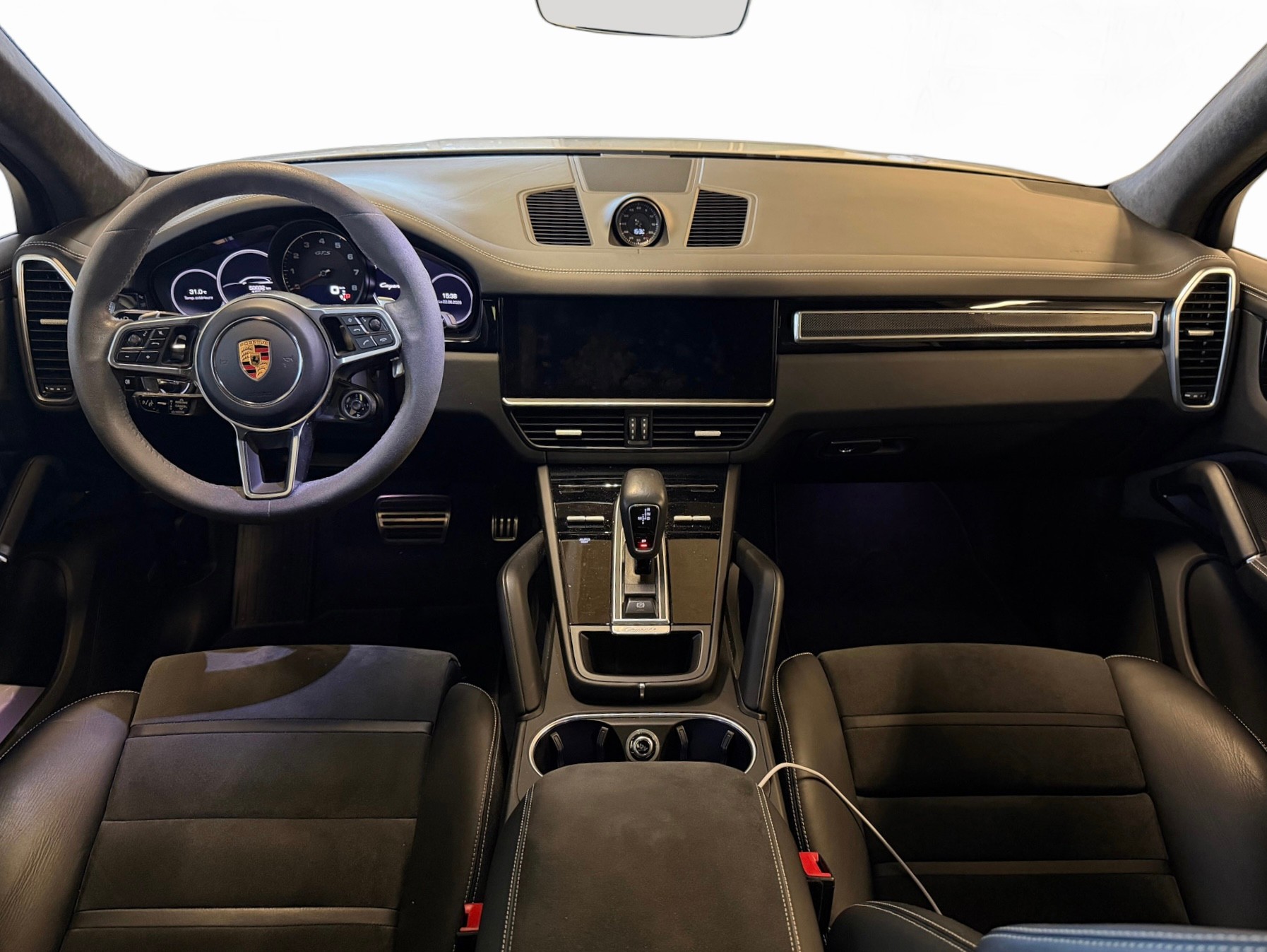 PORSCHE Cayenne GTS-image-11