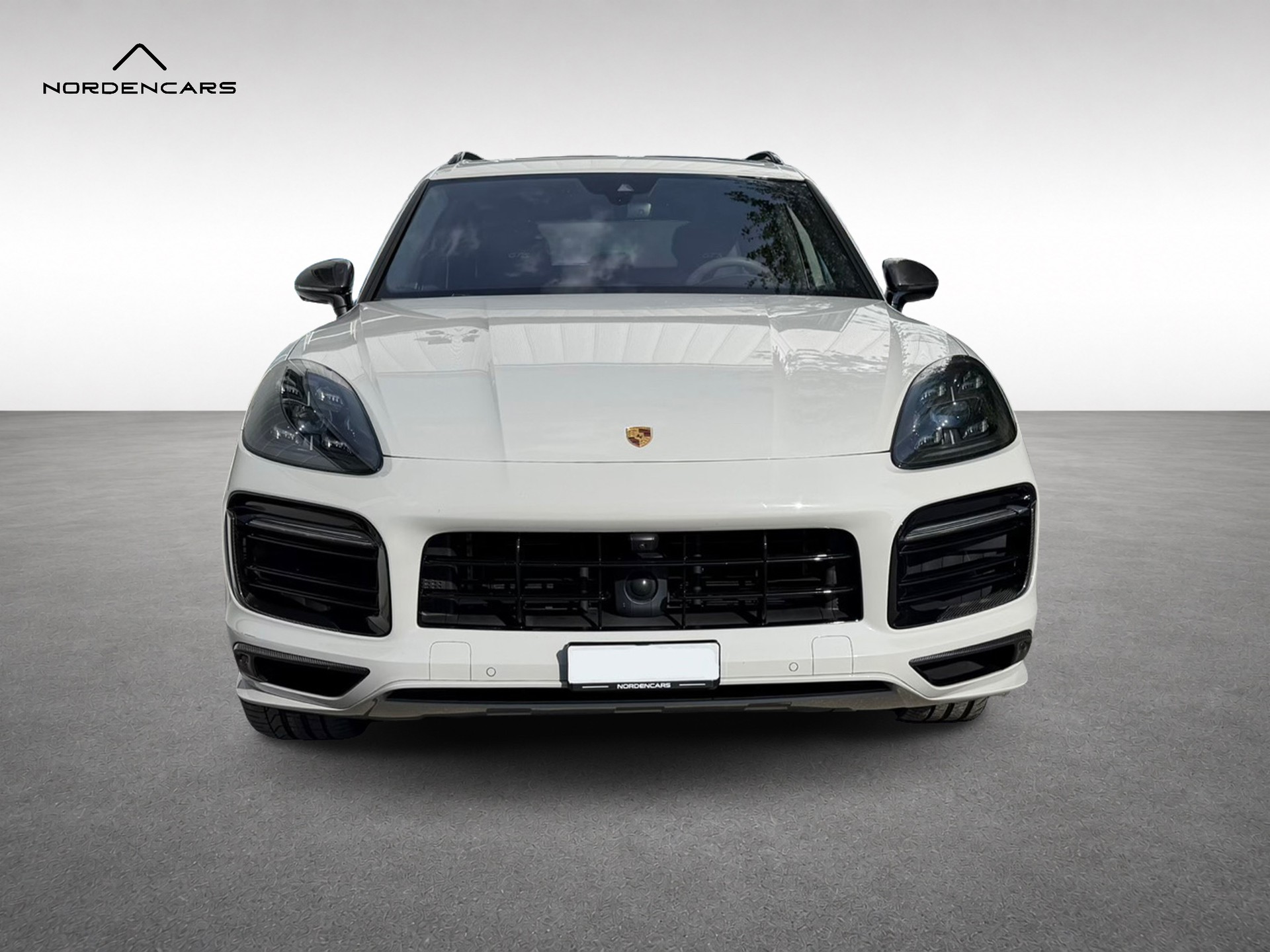 PORSCHE Cayenne GTS-showroom-element-3