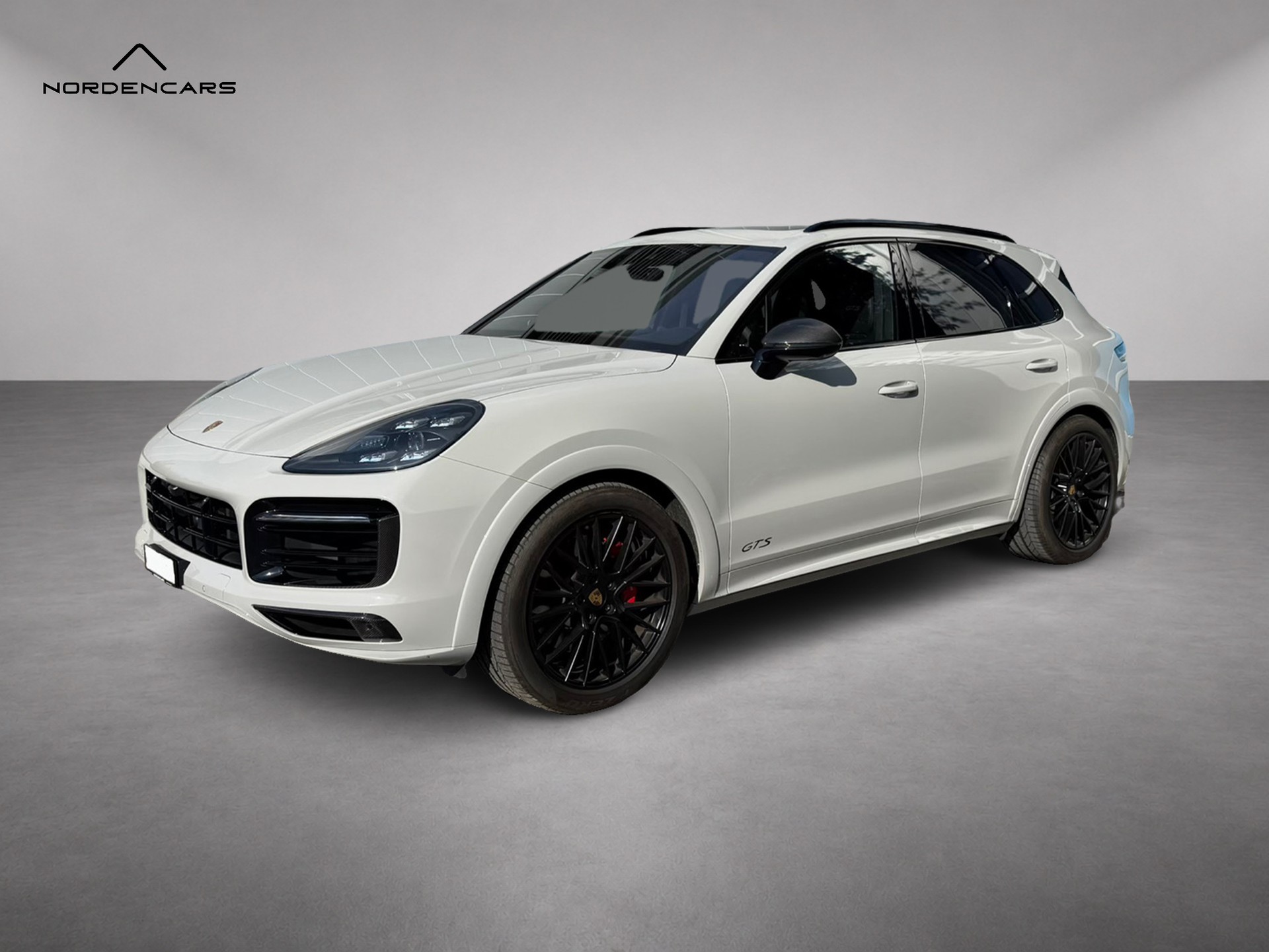 PORSCHE Cayenne GTS