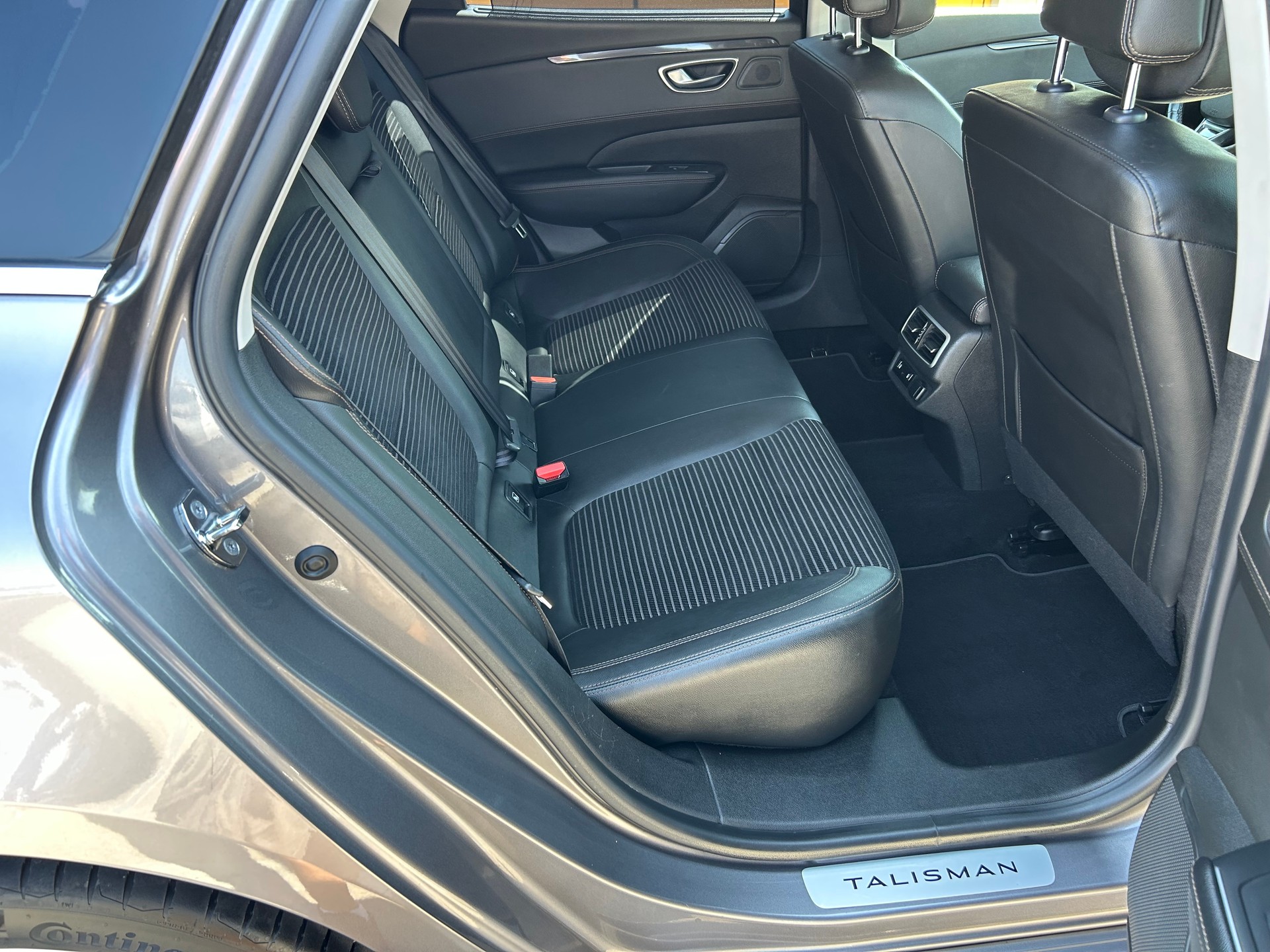 RENAULT Talisman Grandtour 1.6 dCi Intens EDC-image-9