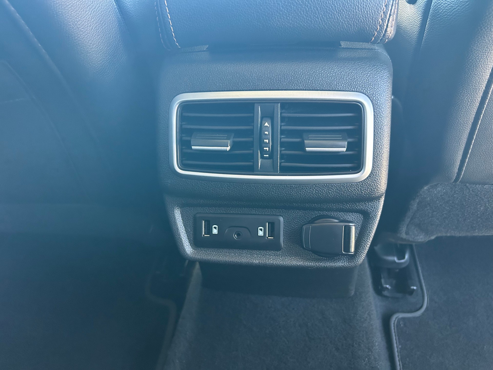 RENAULT Talisman Grandtour 1.6 dCi Intens EDC-image-10