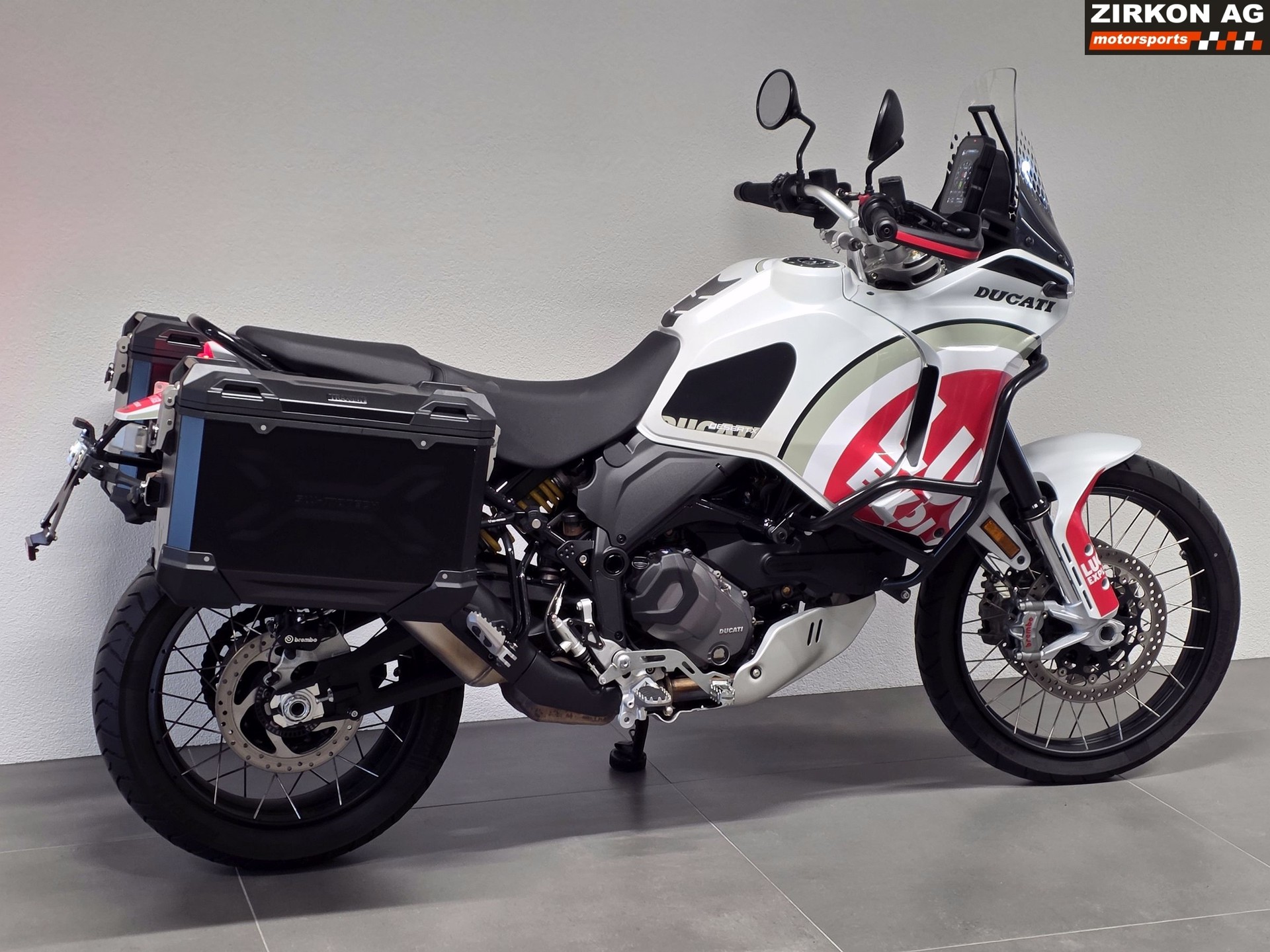 DUCATI Desert X Lucky Strike-image-5