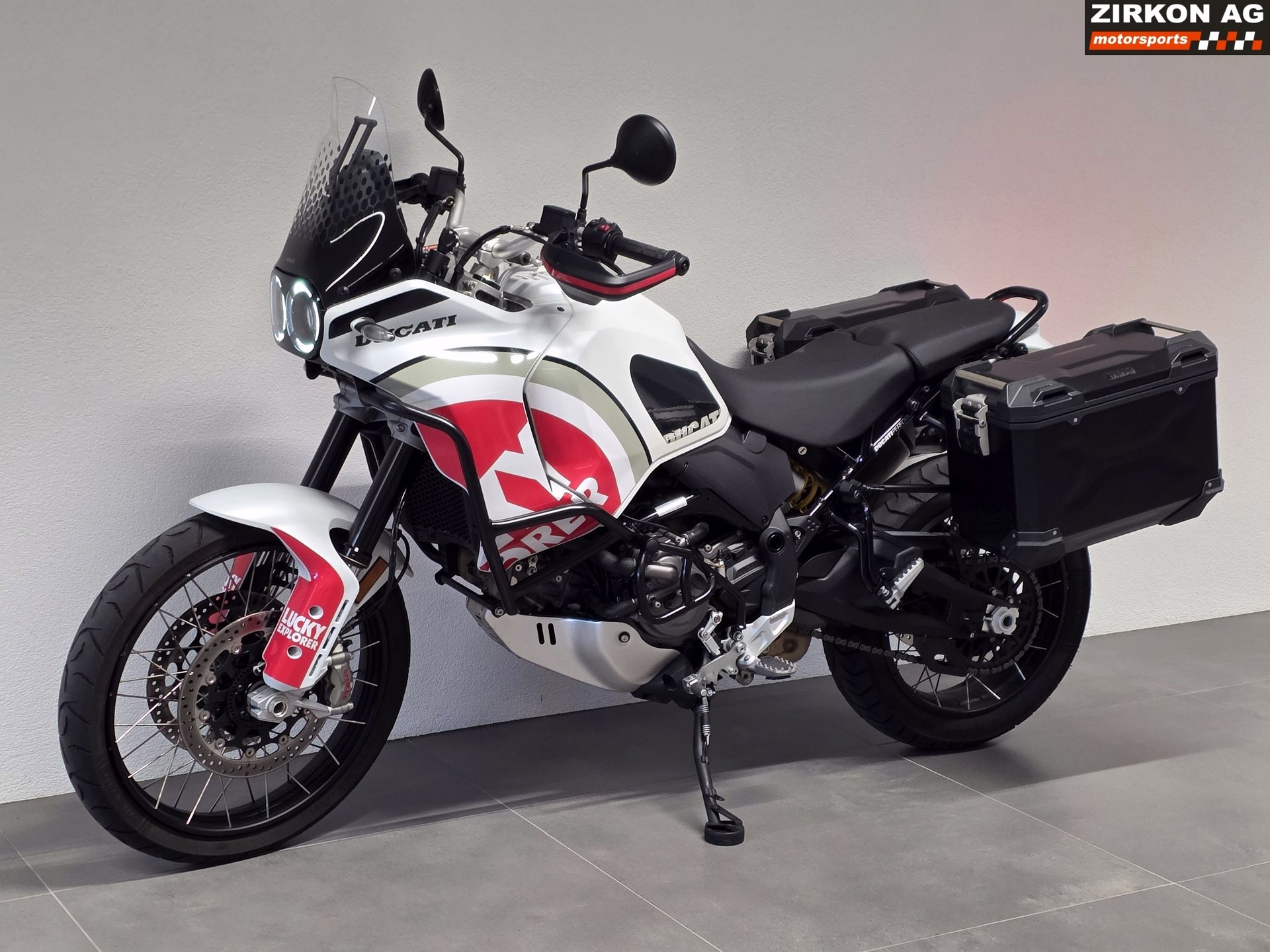 DUCATI Desert X Lucky Strike-image-9