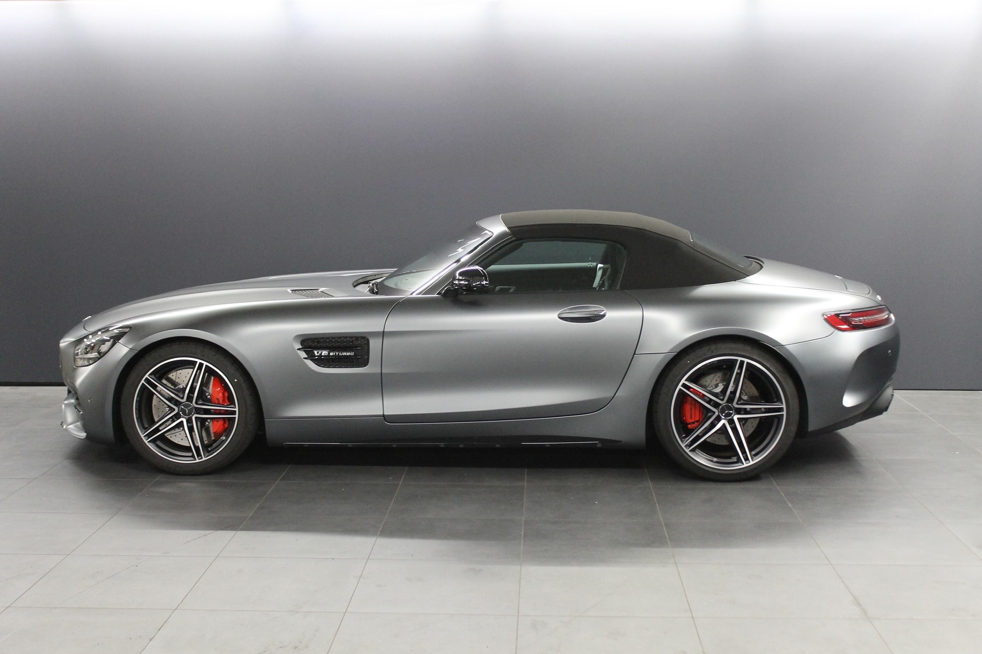 MERCEDES-BENZ AMG GT C-image-1
