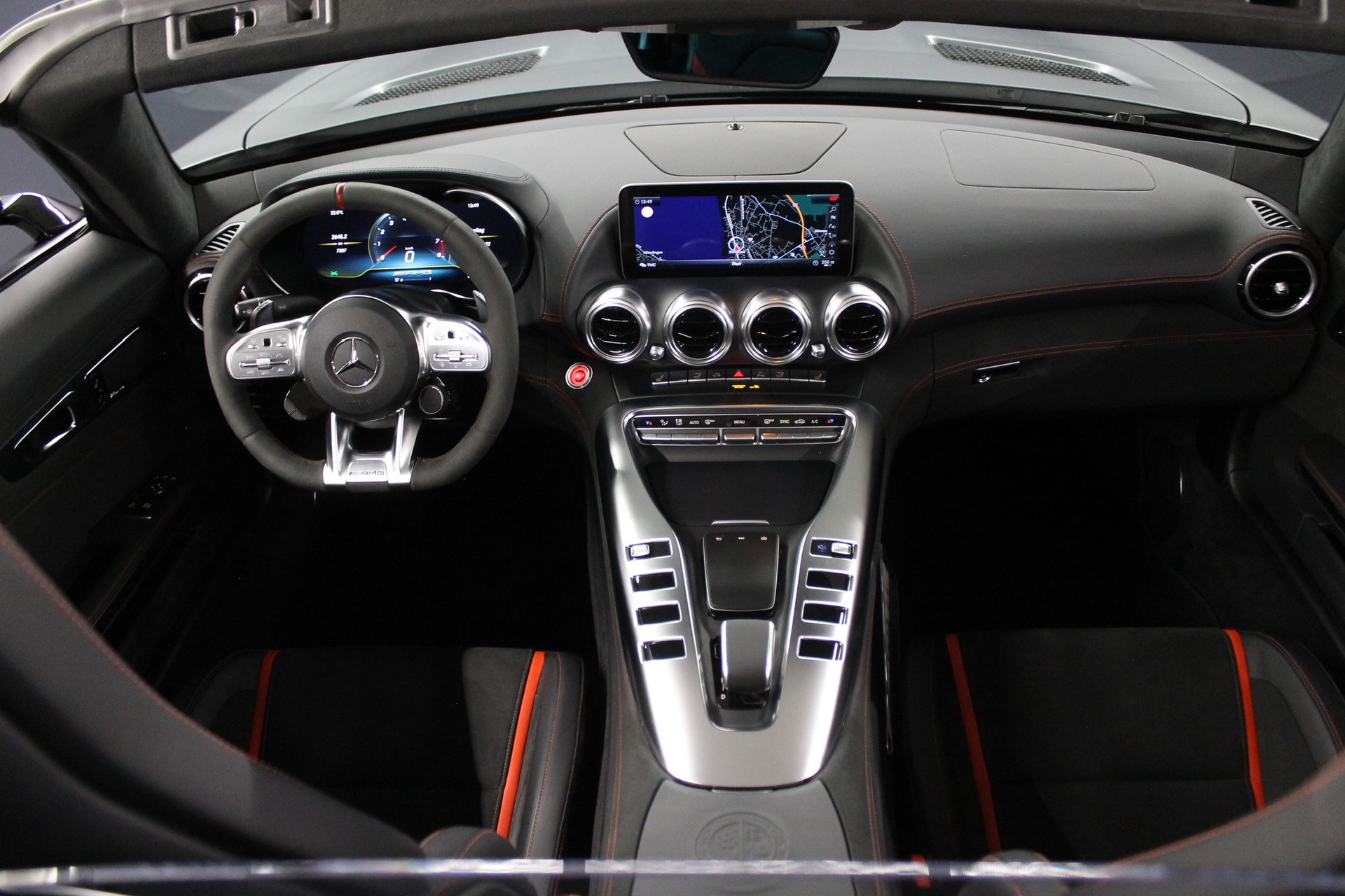 MERCEDES-BENZ AMG GT C-image-5