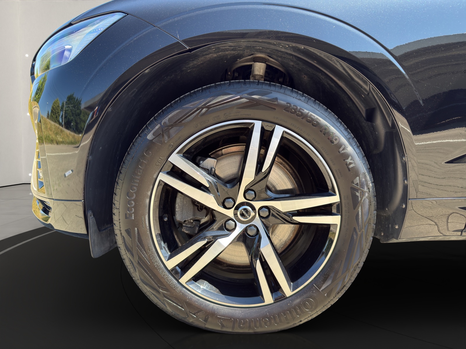 VOLVO XC60 2.0 B5 MH R-Design AWD-image-6