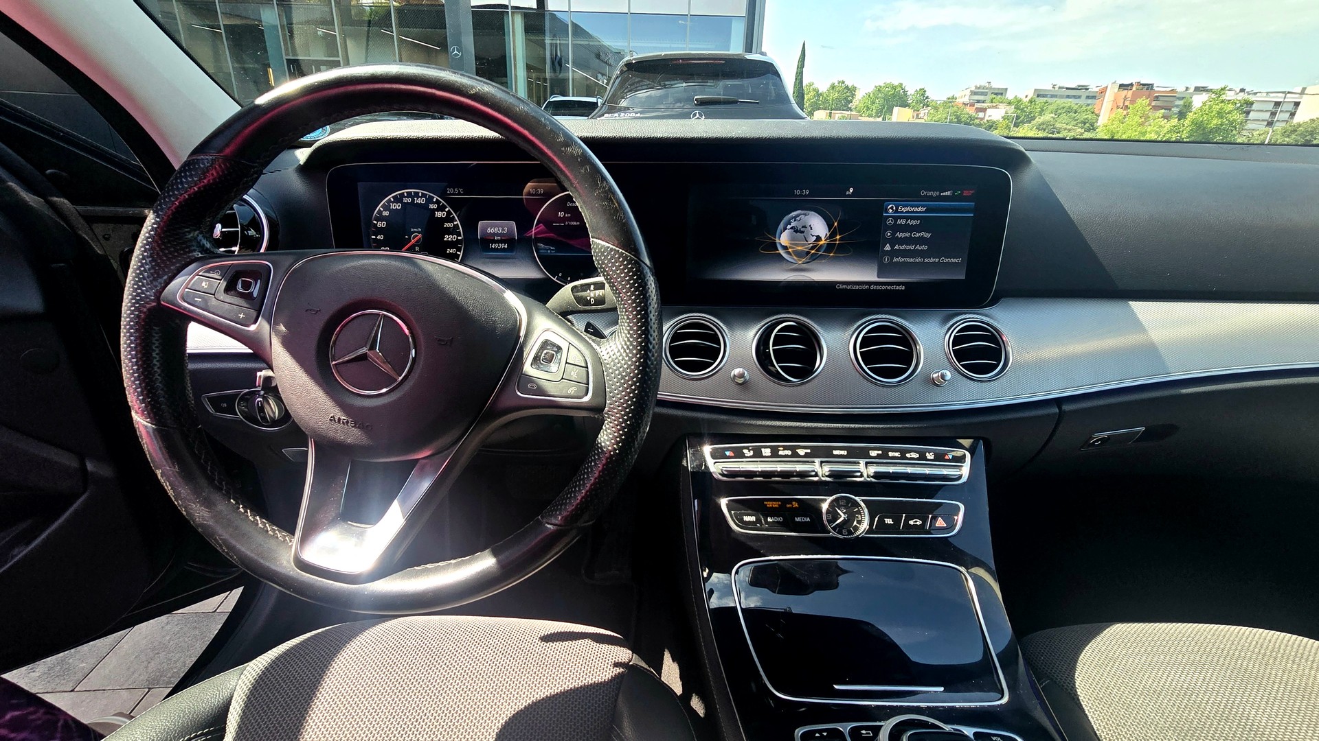 MERCEDES-BENZ E 200-image-3