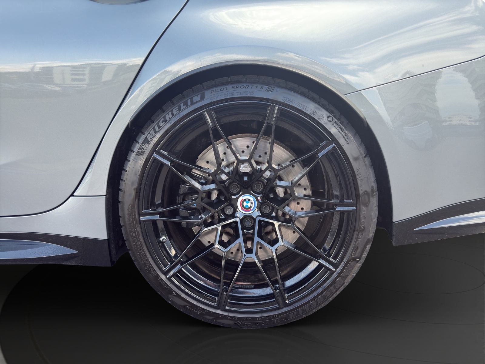 BMW M3 Competition-image-6