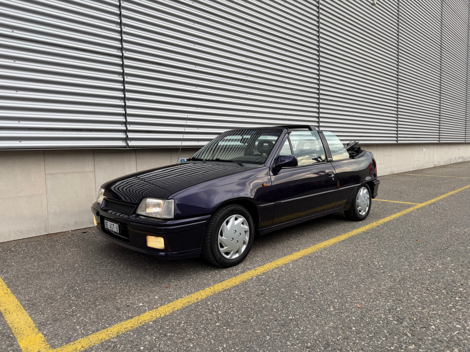 OPEL Kadett Cabriolet 2.0i Edition-image-1