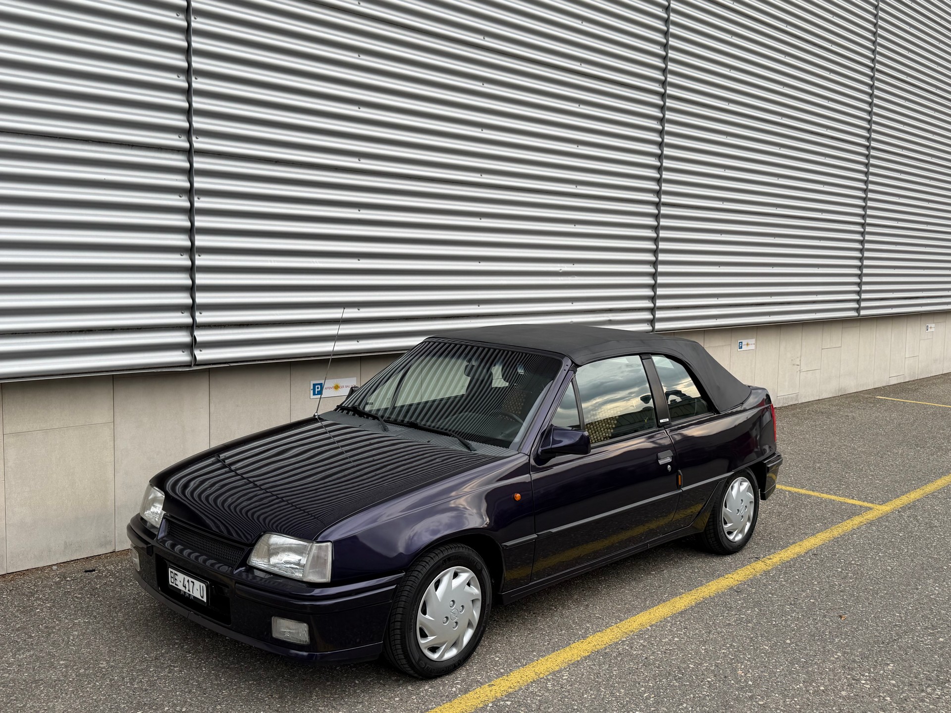 OPEL Kadett Cabriolet 2.0i Edition-image-0