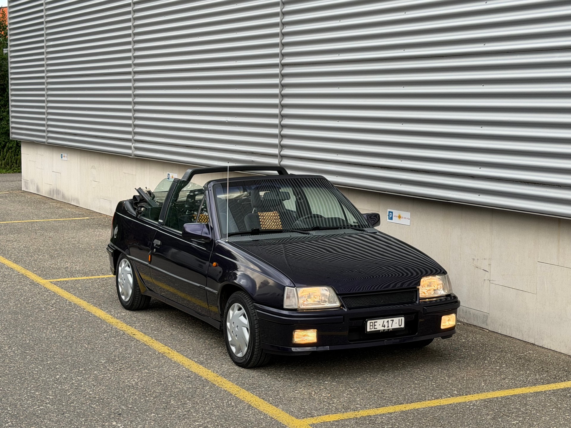 OPEL Kadett Cabriolet 2.0i Edition-image-6