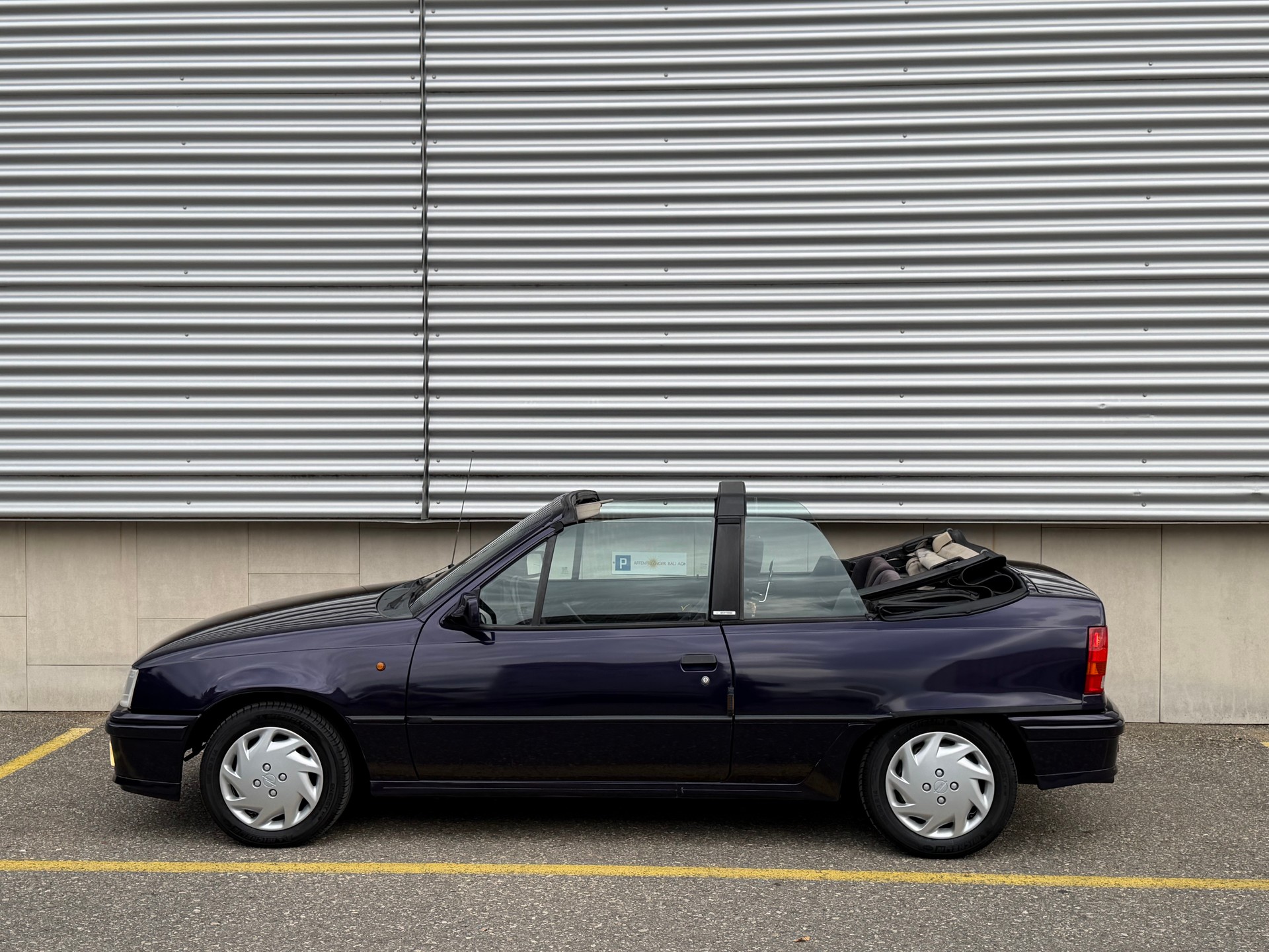 OPEL Kadett Cabriolet 2.0i Edition-image-2