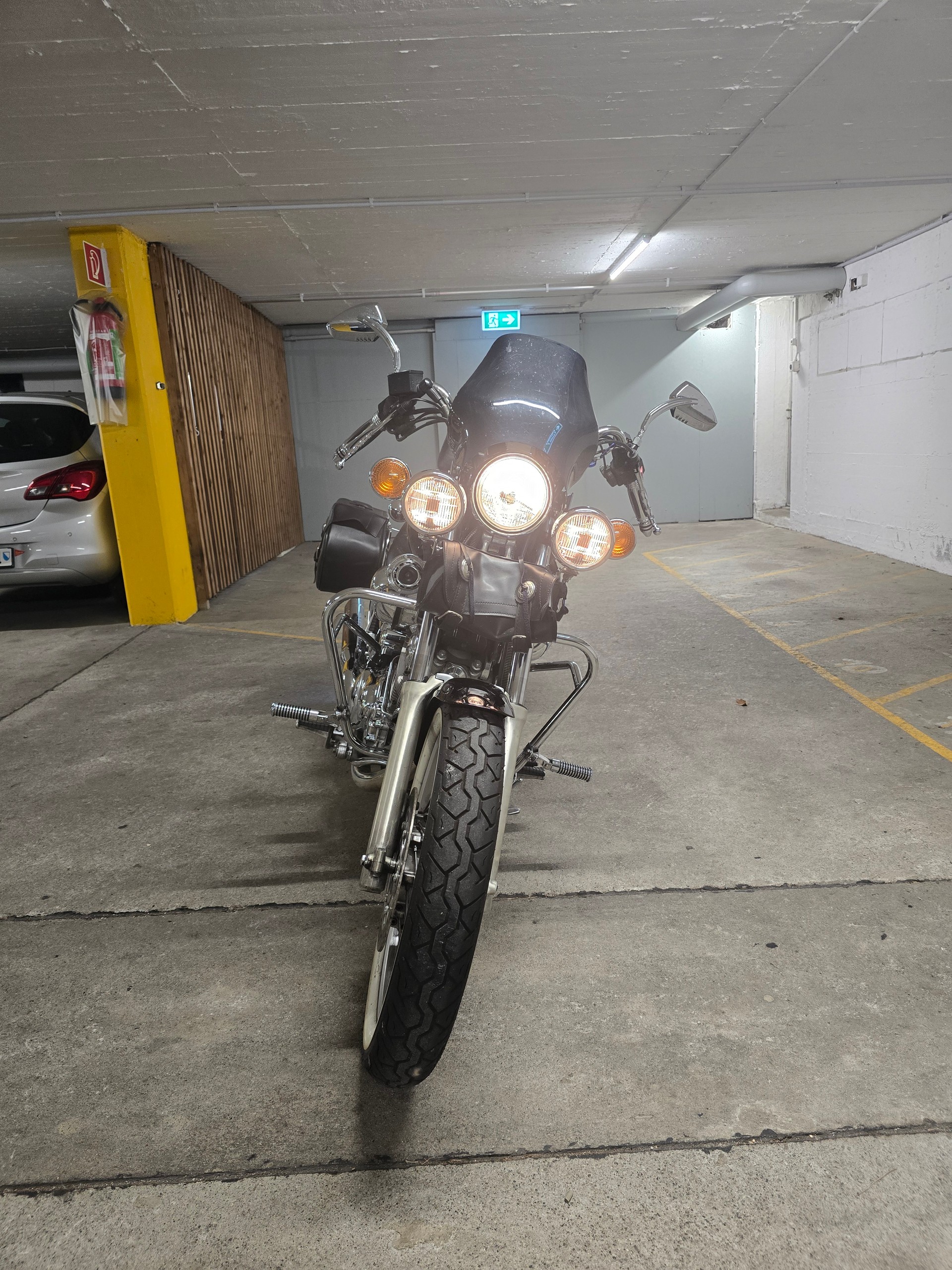 YAMAHA XV 1100 Virago-image-11