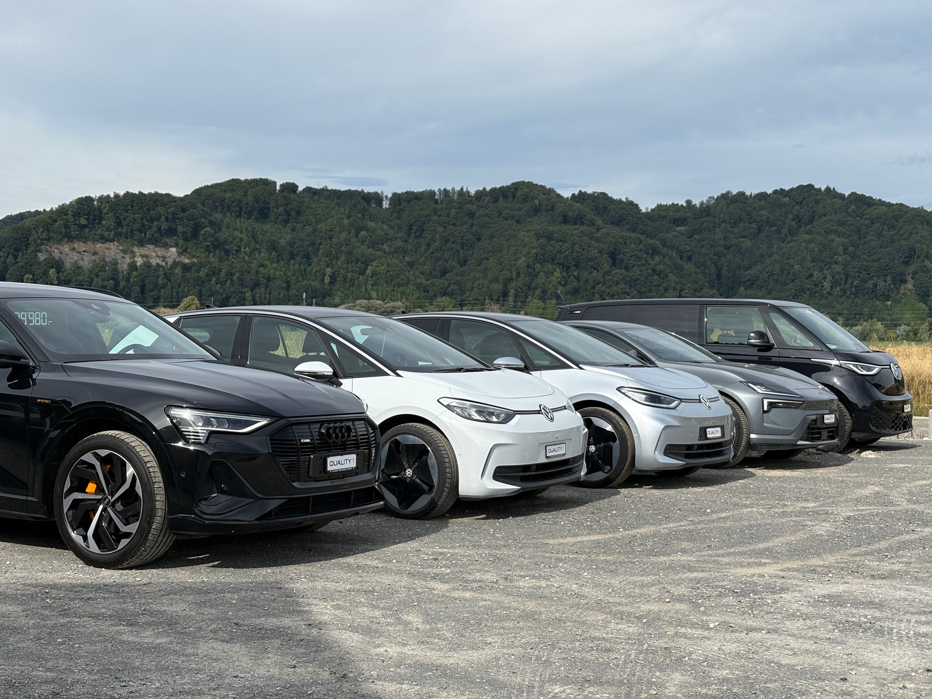 AUDI e-tron 55 S Line Black Edition quattro-image-15
