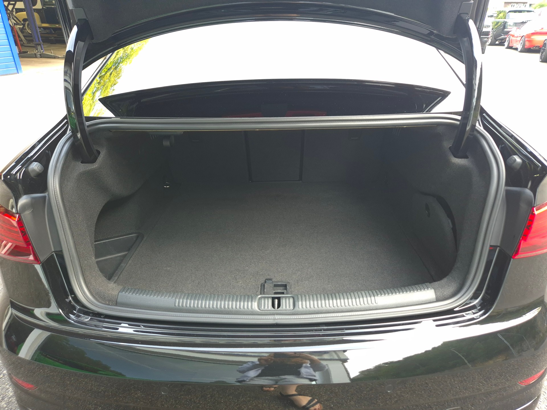 AUDI RS3 Limousine 2.5 TSI quattro S-tronic-image-27