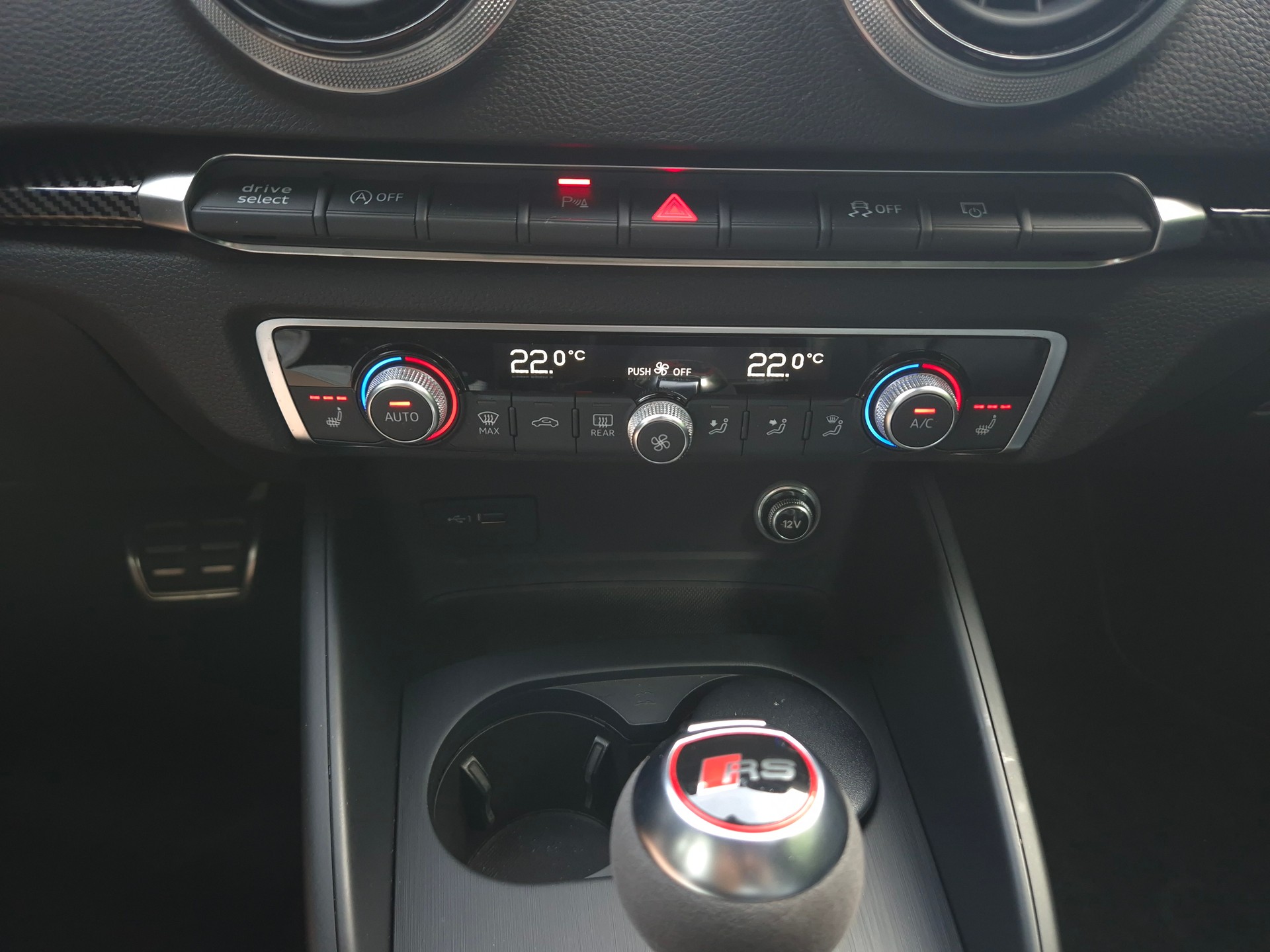 AUDI RS3 Limousine 2.5 TSI quattro S-tronic-image-22