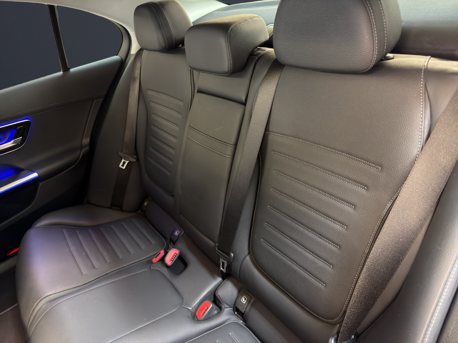 MERCEDES-BENZ C 200 4M AMG Line-image-15