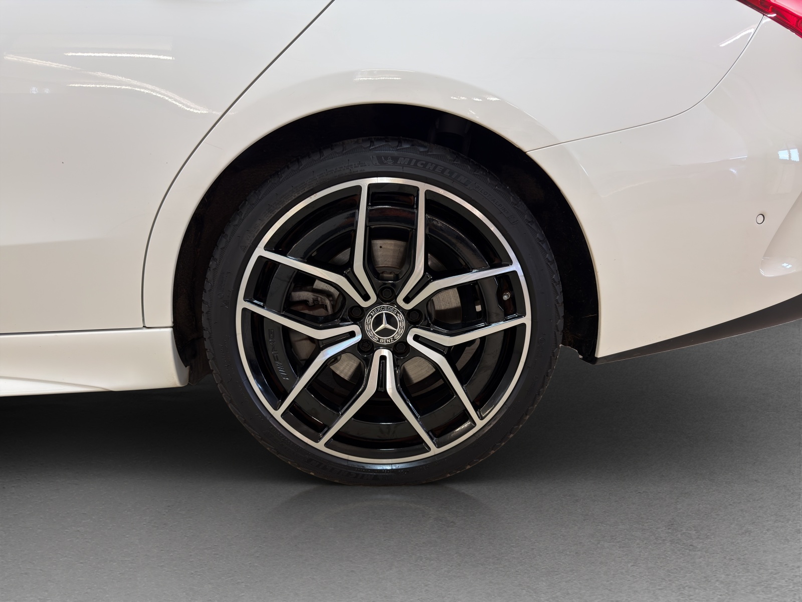 MERCEDES-BENZ C 200 4M AMG Line-image-5