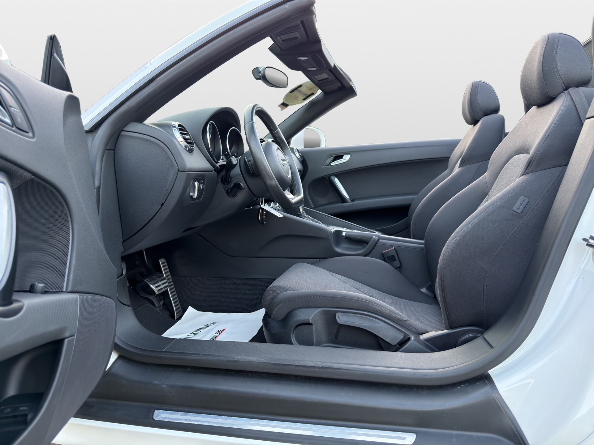 AUDI TT Roadster 2.0 TFSI-image-9