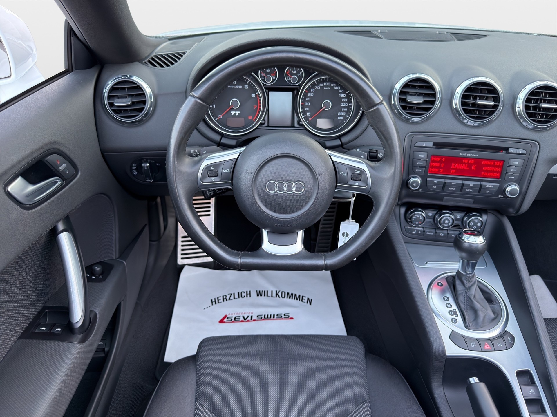 AUDI TT Roadster 2.0 TFSI-image-10