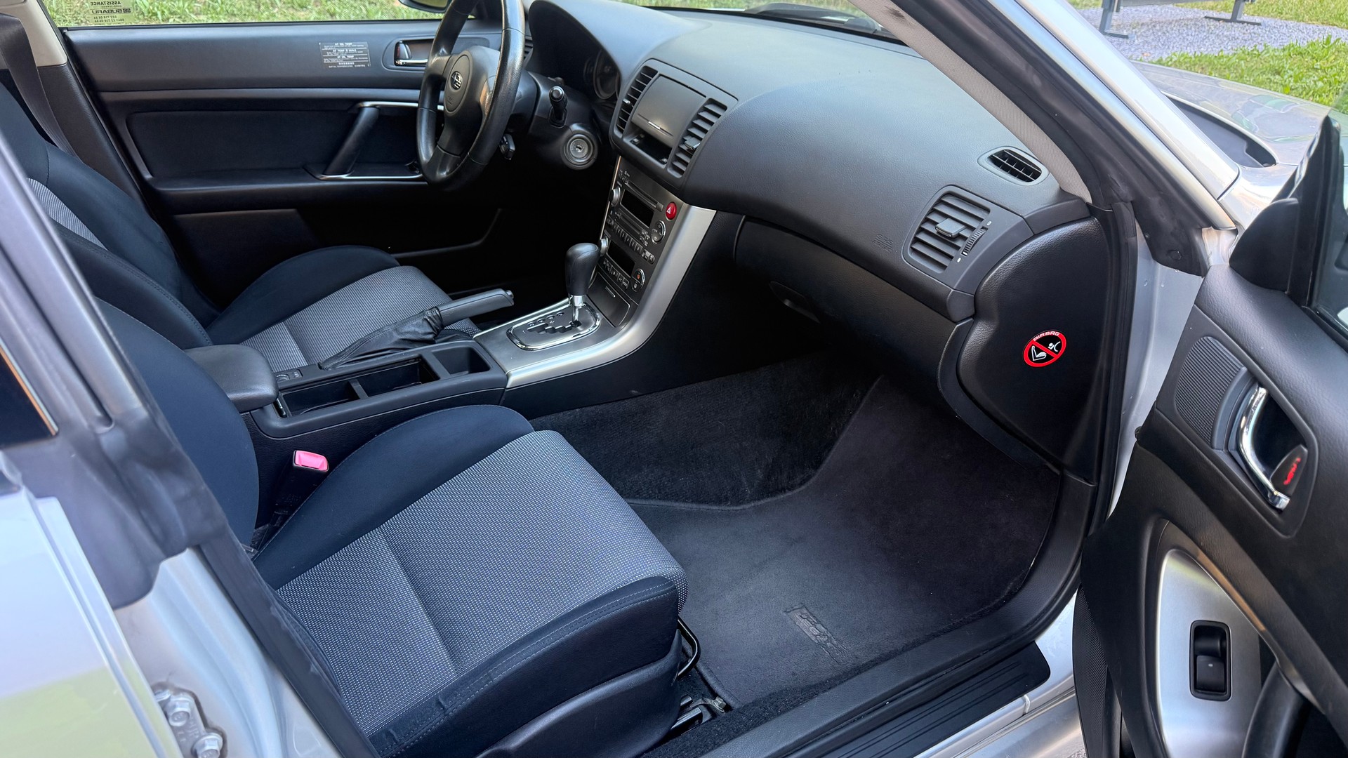 SUBARU LEGACY-image-8