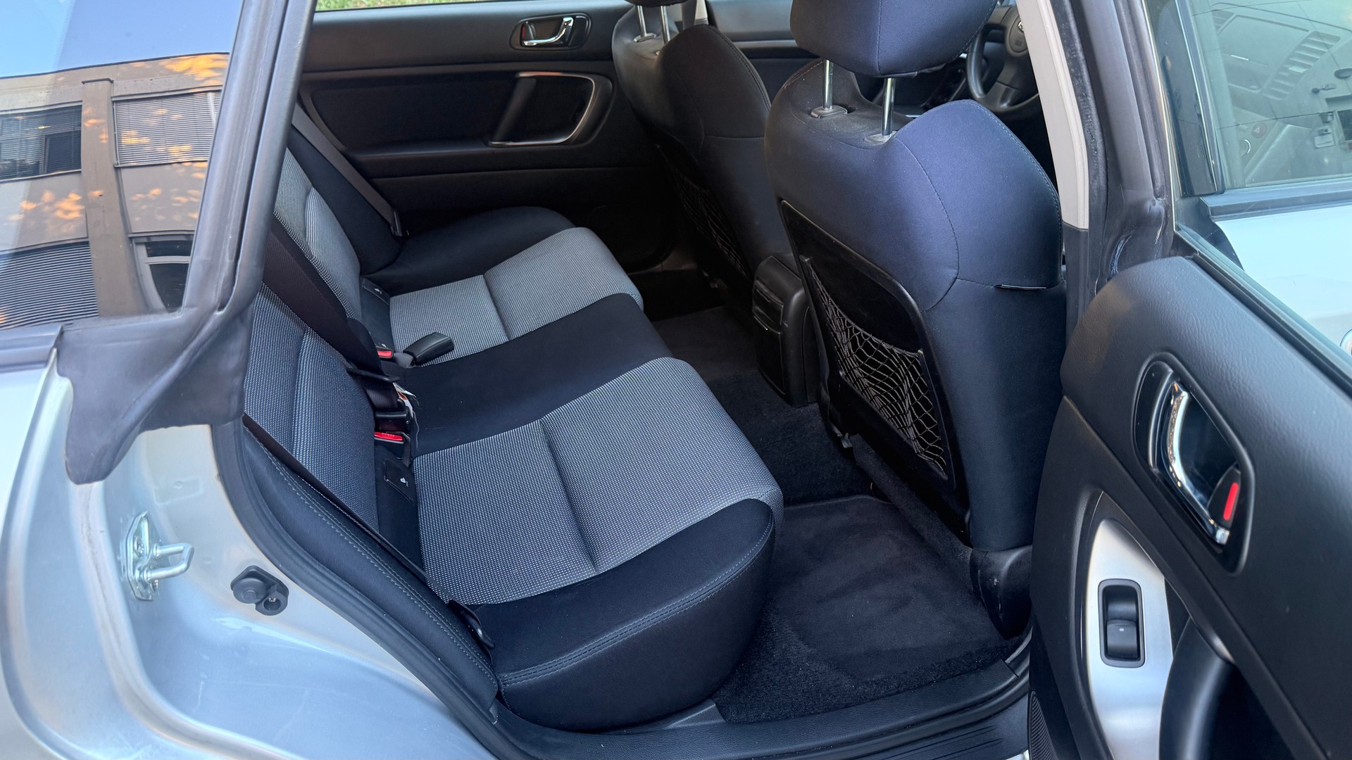 SUBARU LEGACY-image-10