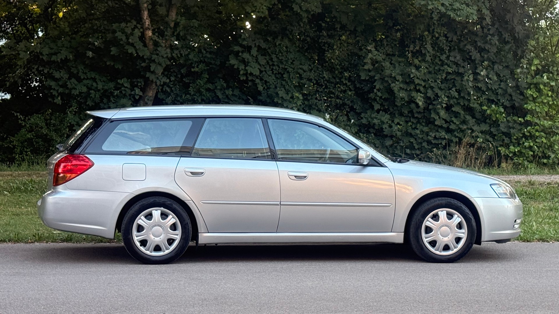 SUBARU LEGACY-image-4
