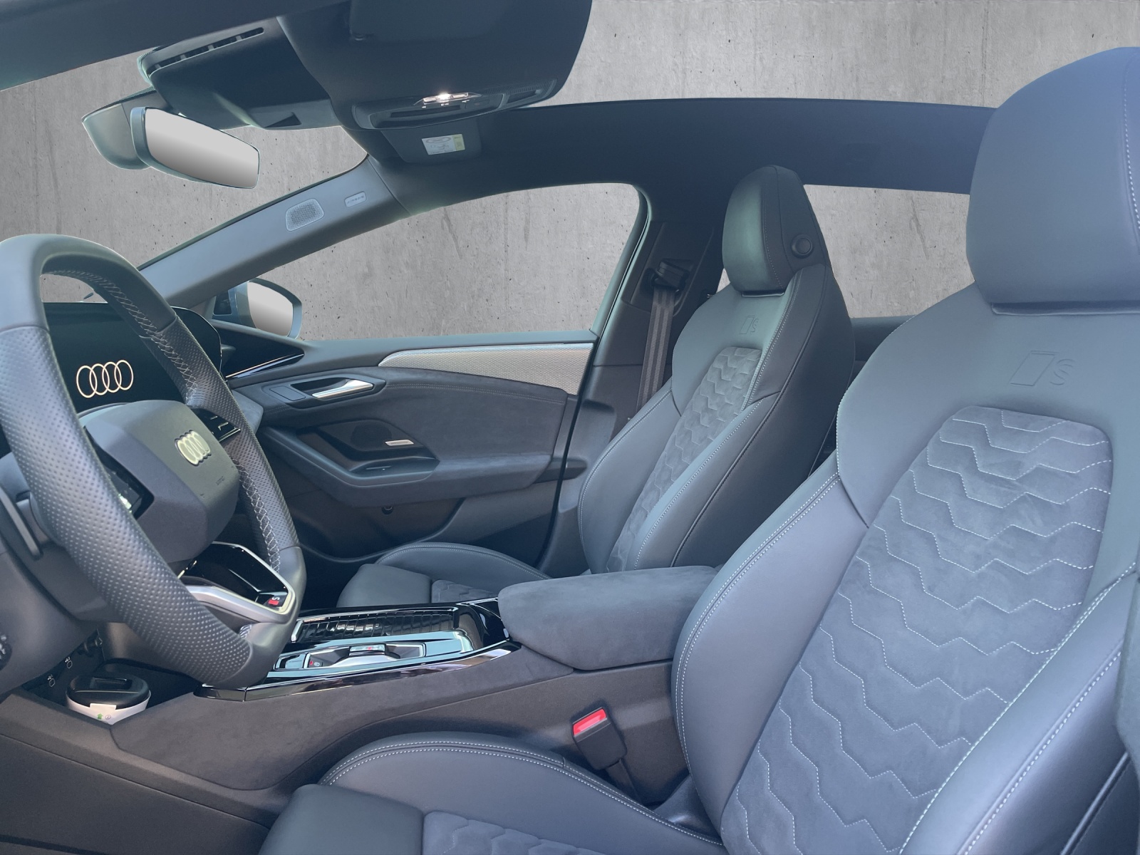 AUDI A6 Avant e-tron quattro-image-7