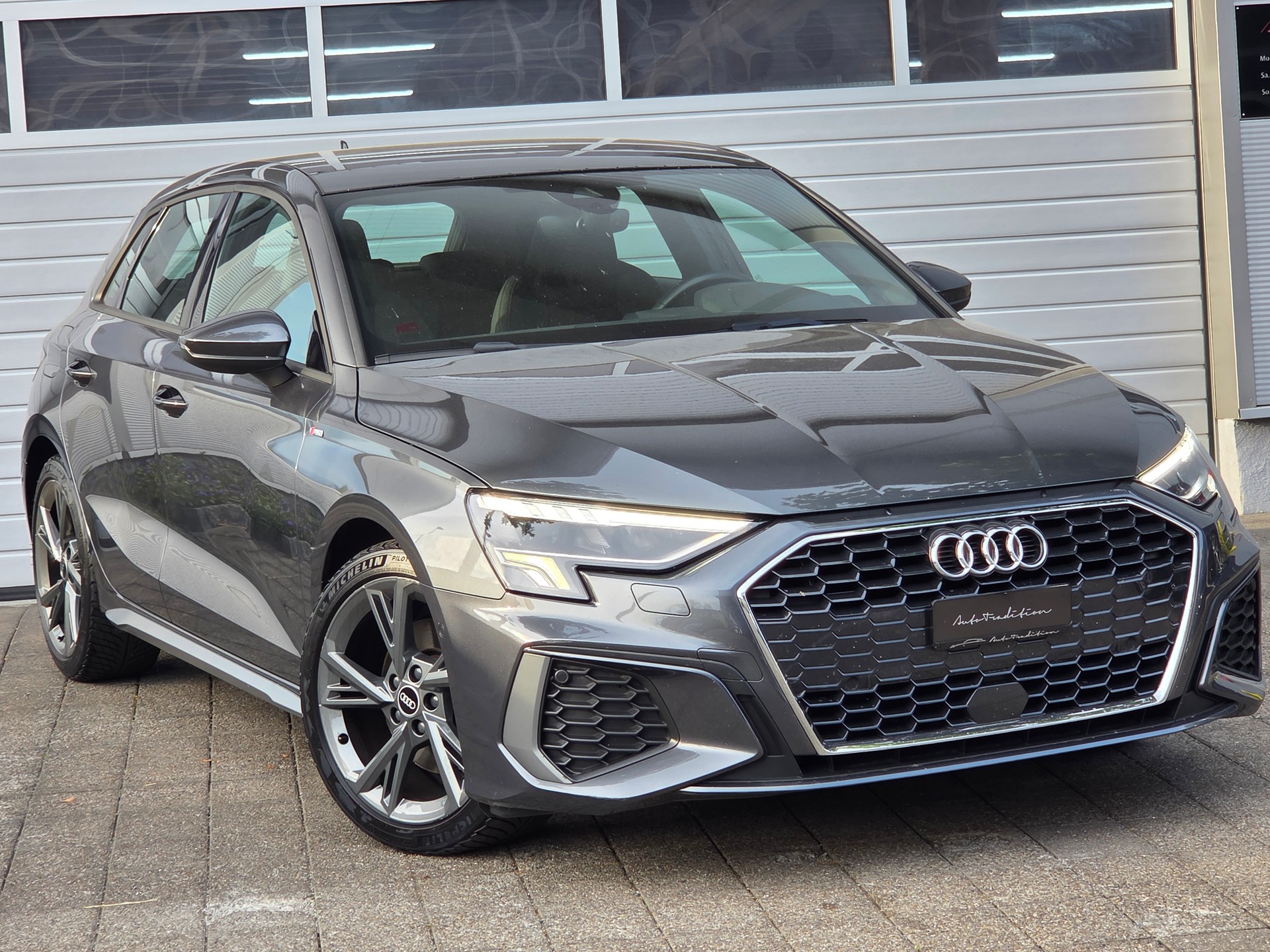AUDI A3 Sportback 35 TFSI S line Attraction S-tronic **PANORAMA -ASSISTENZ PAKET PLUS -KOMFORT PAKET -ADAPTIVE LED -MEMORY PAKET**-image-0