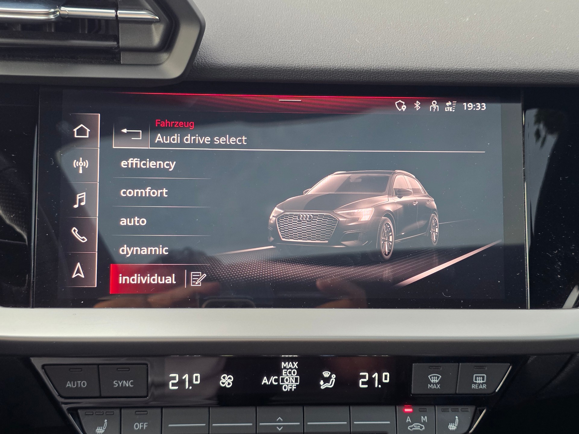 AUDI A3 Sportback 35 TFSI S line Attraction S-tronic **PANORAMA -ASSISTENZ PAKET PLUS -KOMFORT PAKET -ADAPTIVE LED -MEMORY PAKET**-image-16