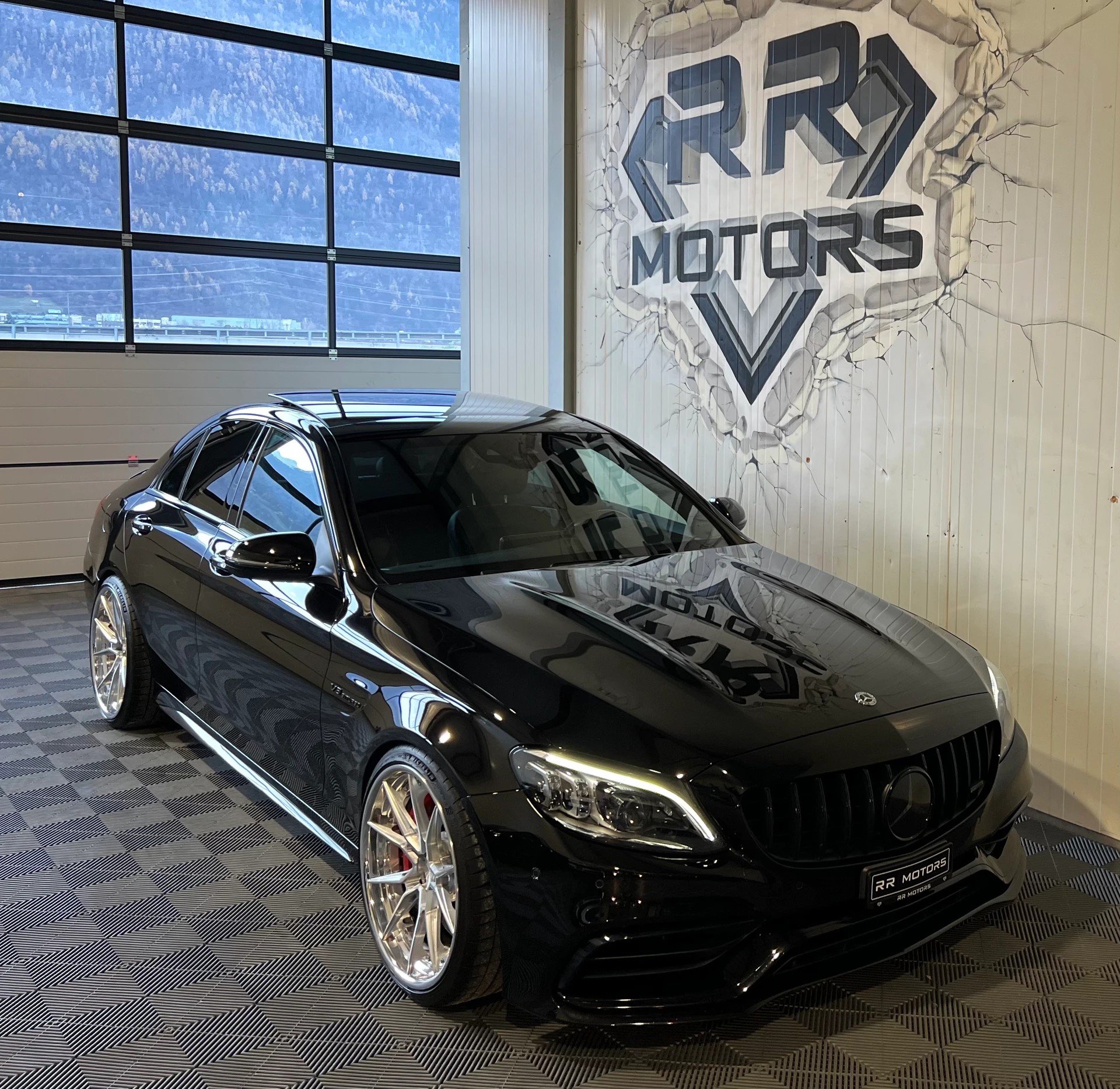 MERCEDES-BENZ C 63 S AMG Speedshift-image-5
