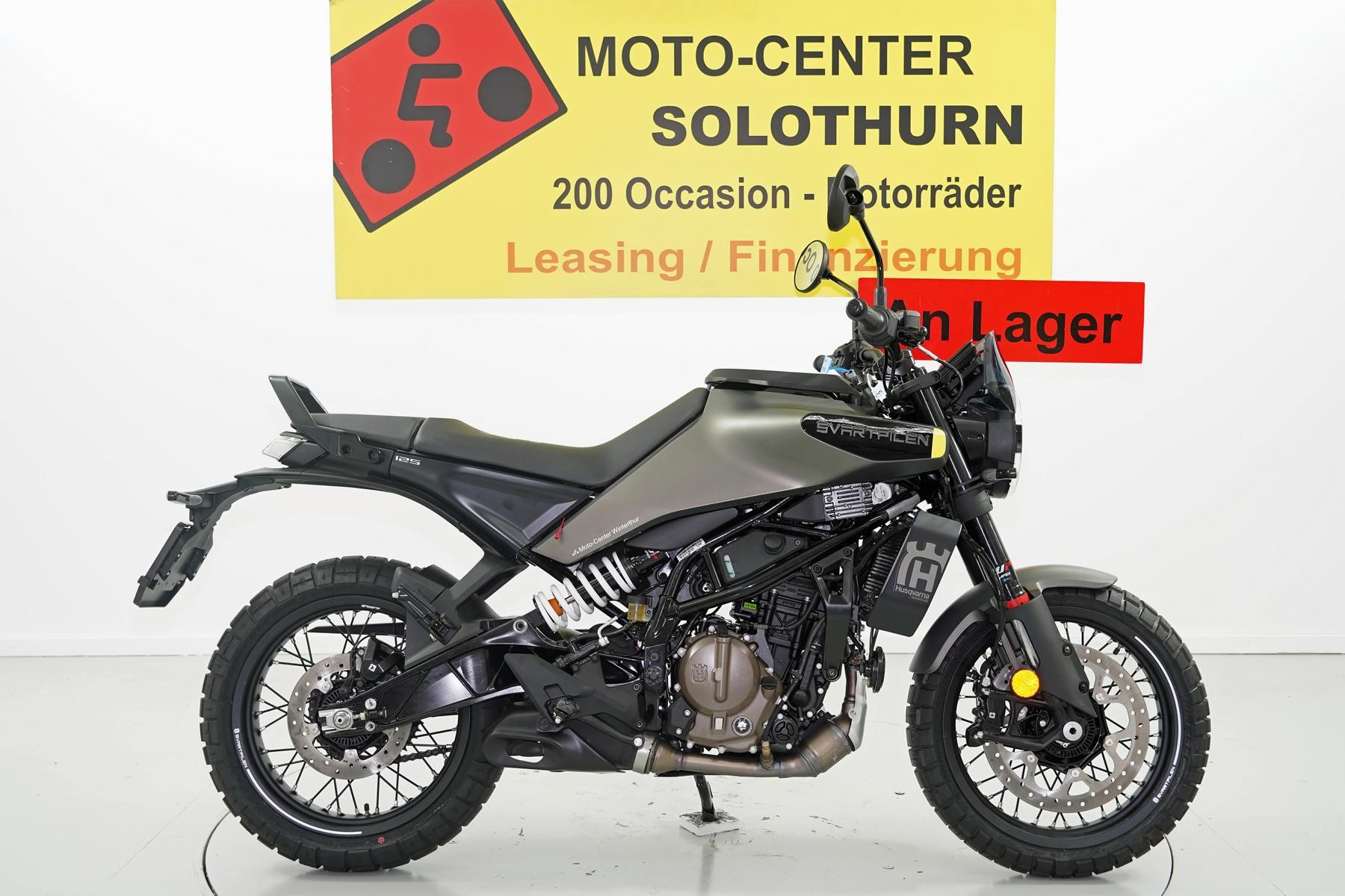 HUSQVARNA SVARTPILEN 125