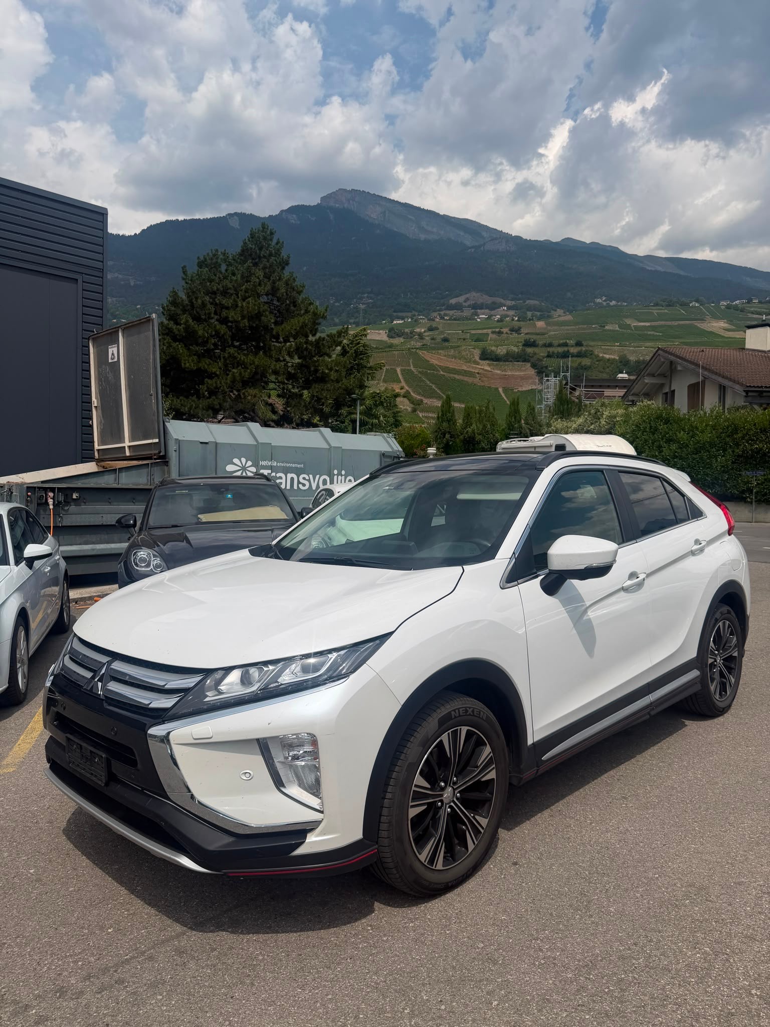 MITSUBISHI Eclipse Cross 1.5 T-Mivec Diamond 4WD CVT-image-1