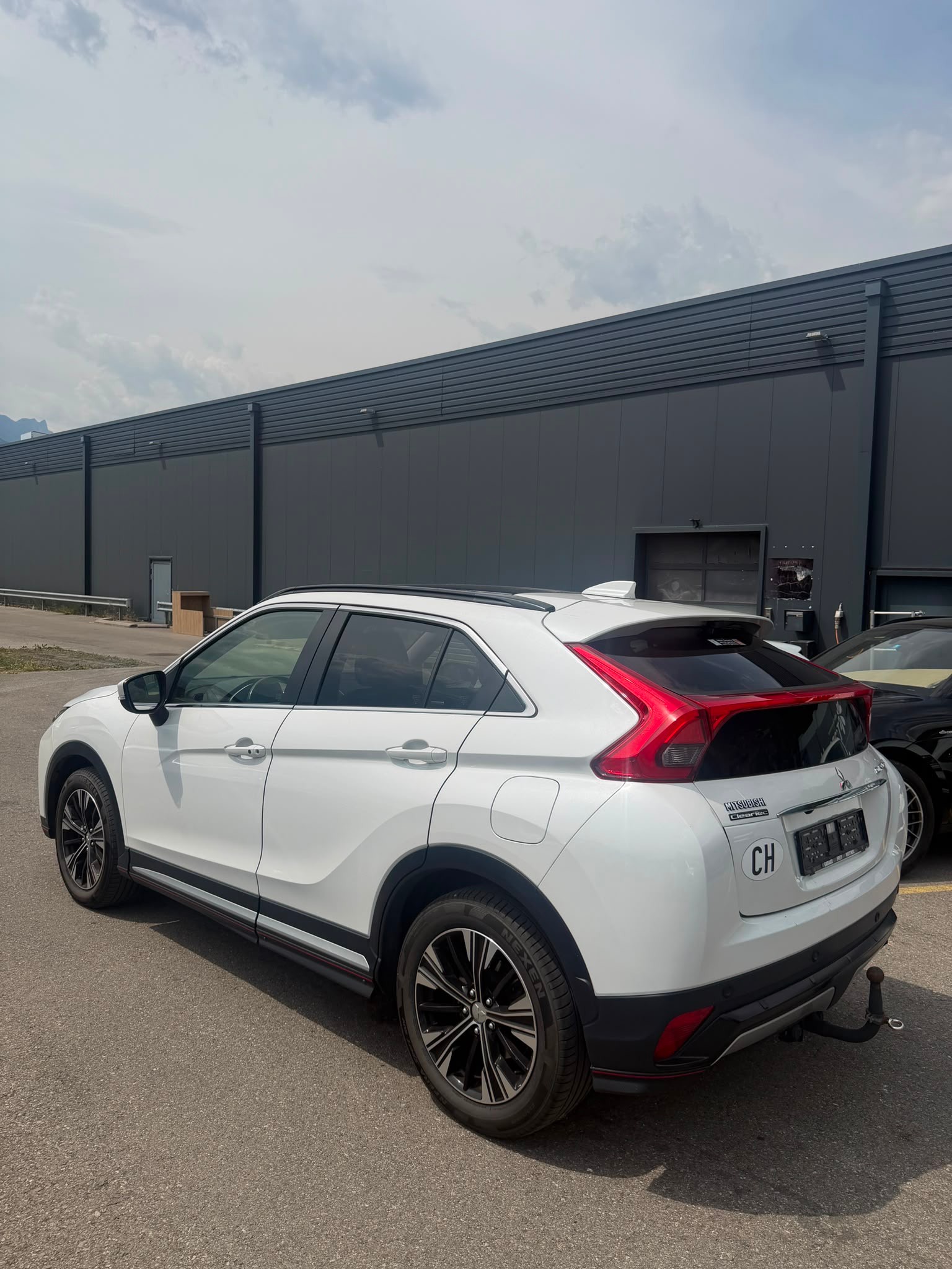 MITSUBISHI Eclipse Cross 1.5 T-Mivec Diamond 4WD CVT-image-2