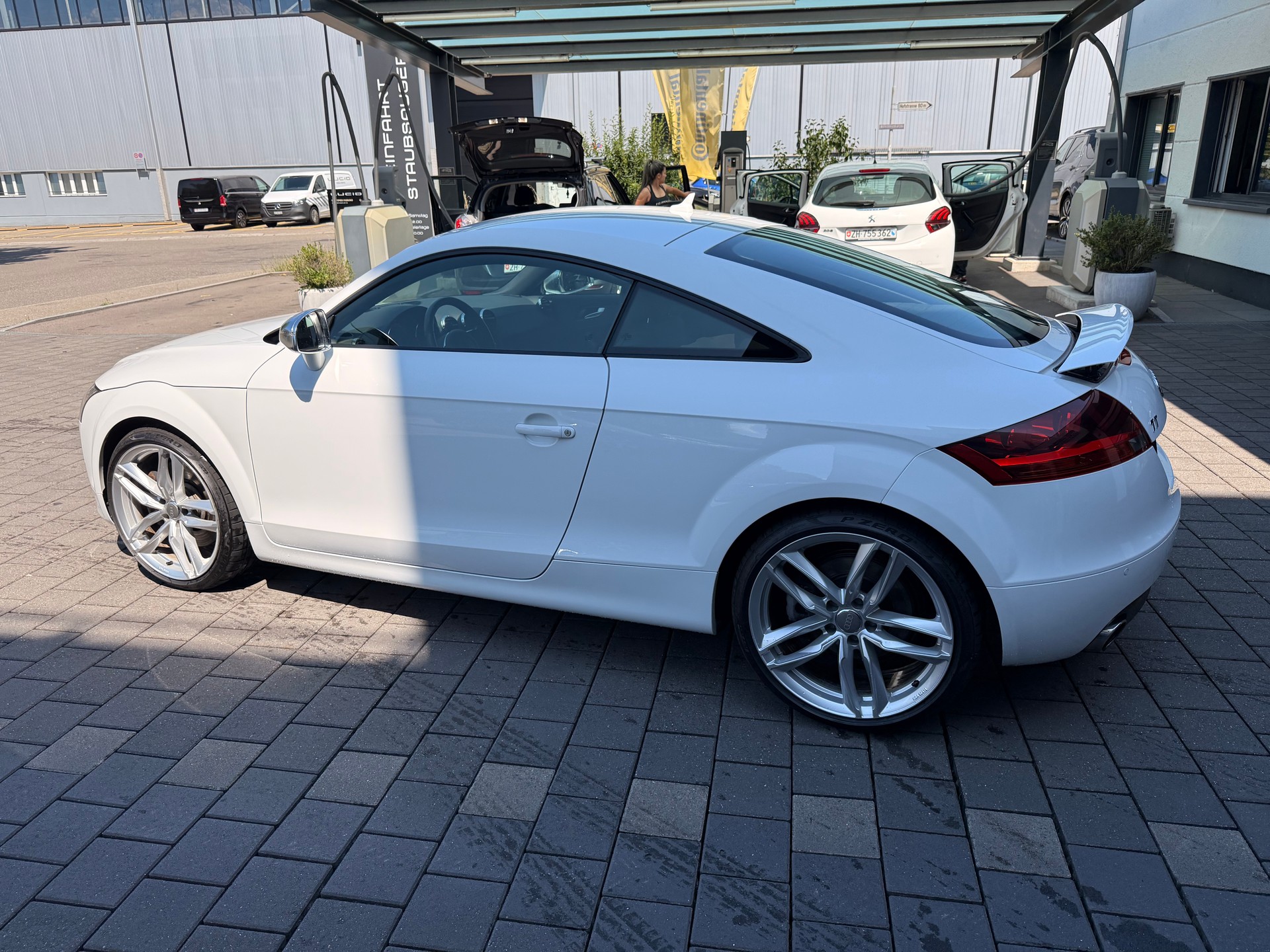 AUDI TT 3.2 quattro-image-3