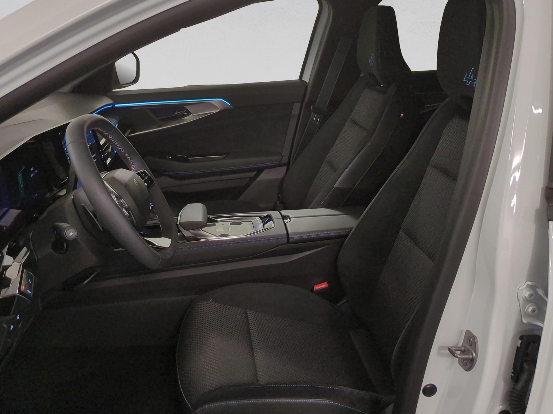 RENAULT Austral 1.2 HEV 200 Iconic Esprit Alpine A-image-8