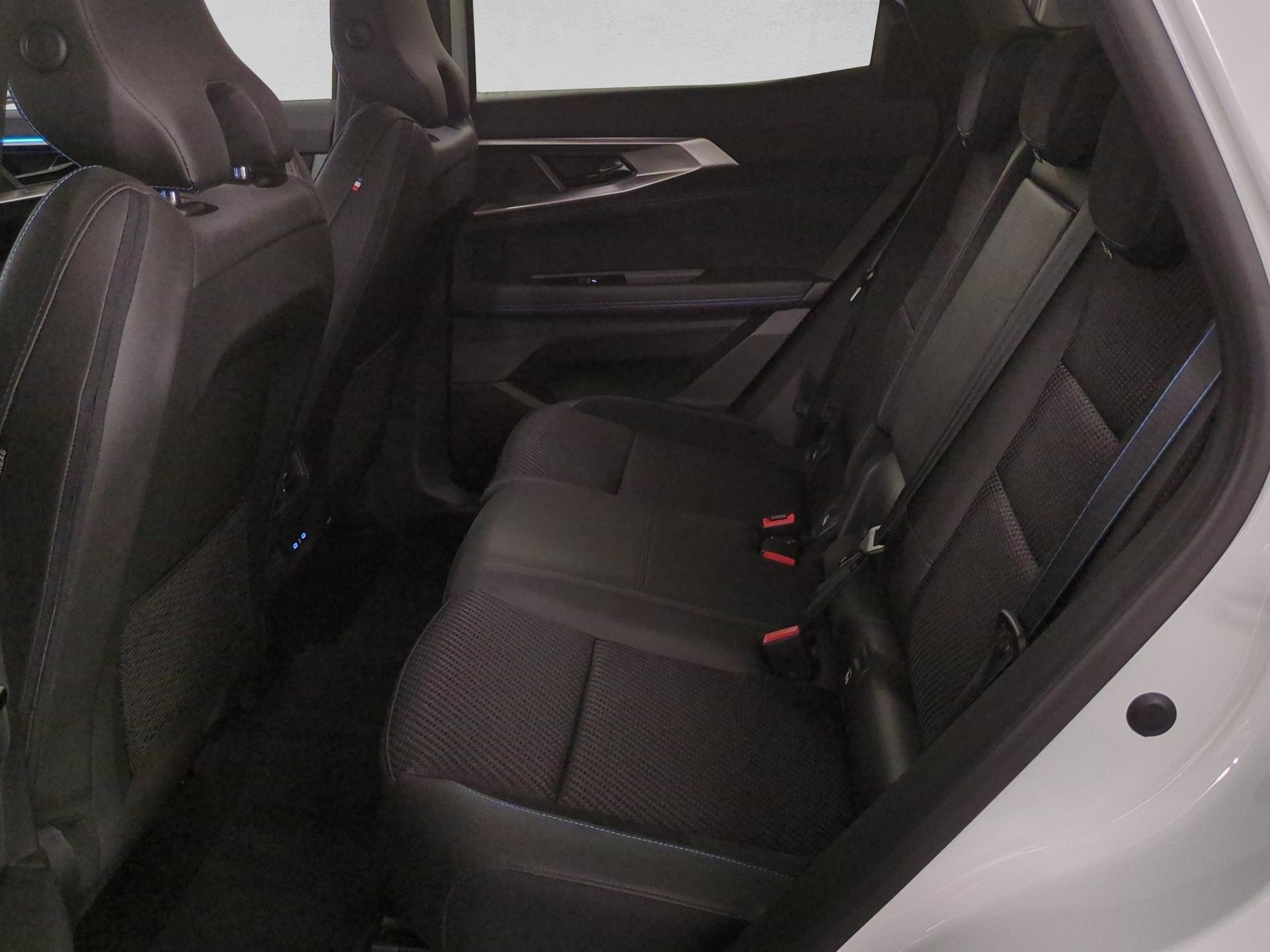 RENAULT Austral 1.2 HEV 200 Iconic Esprit Alpine A-image-14