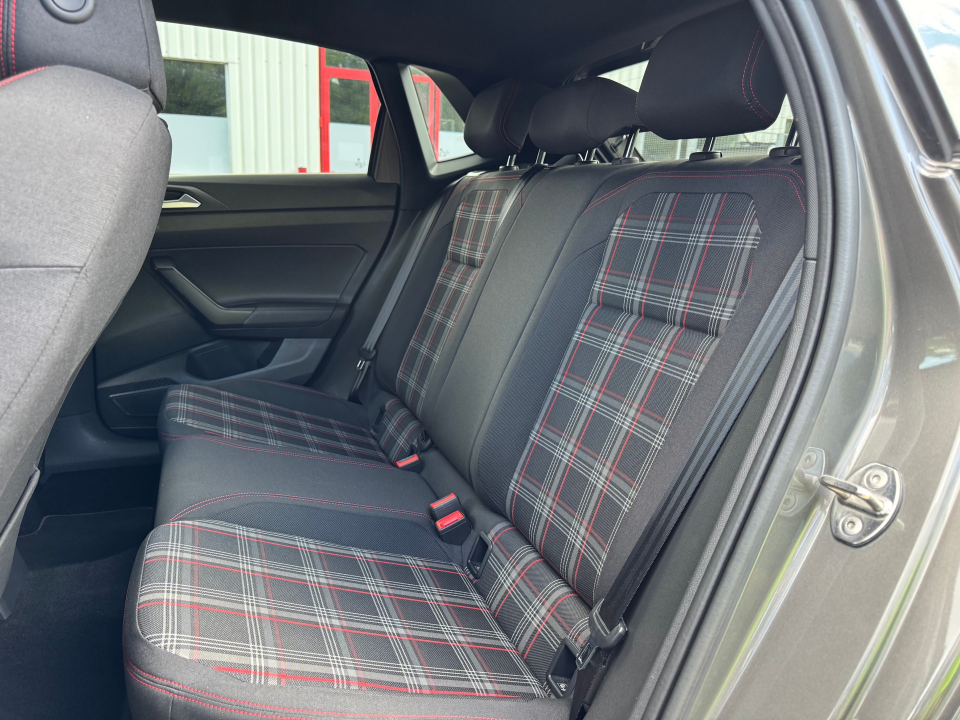 VW Polo 2.0 TSI GTI DSG-image-7