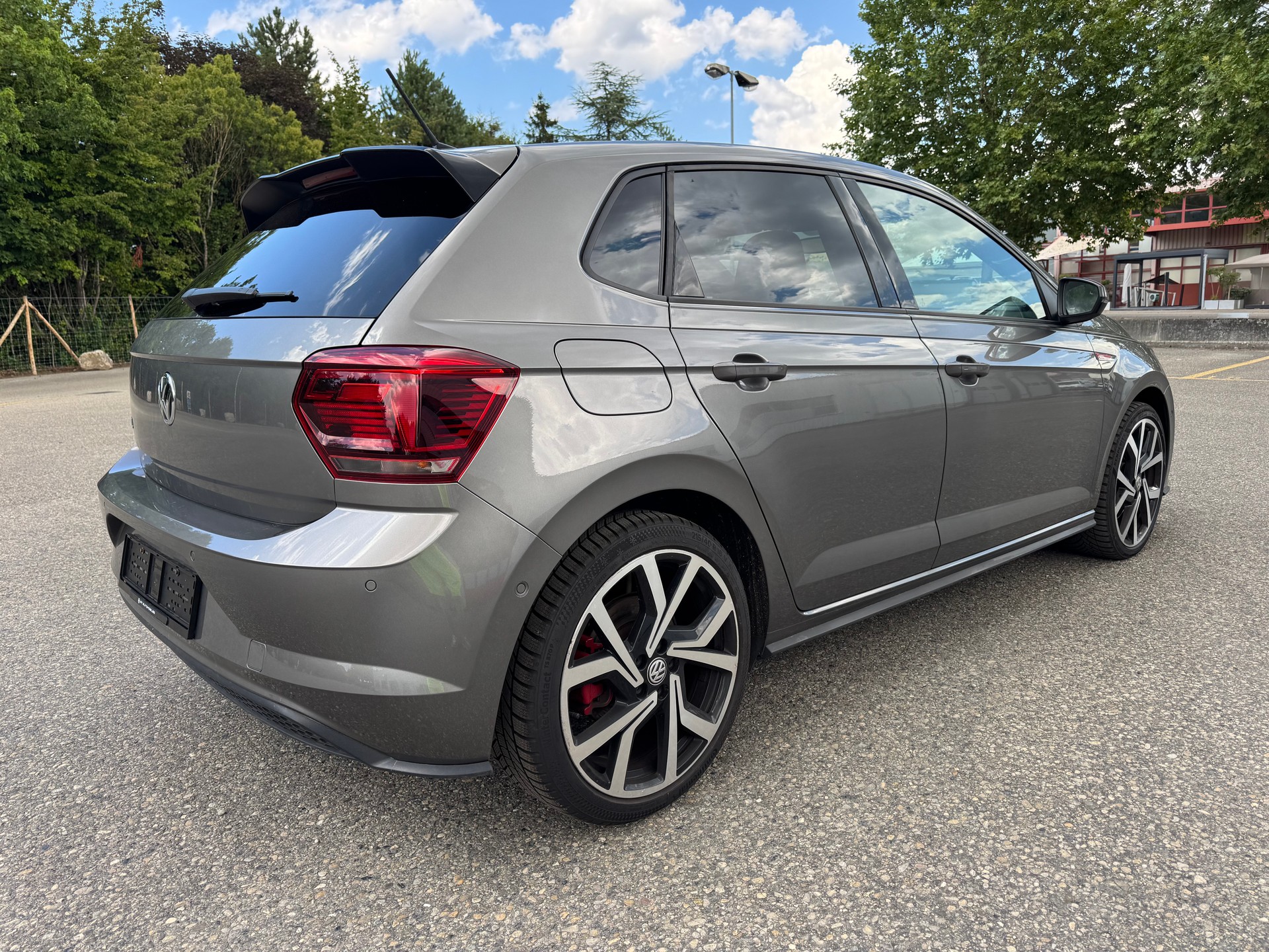 VW Polo 2.0 TSI GTI DSG-image-5