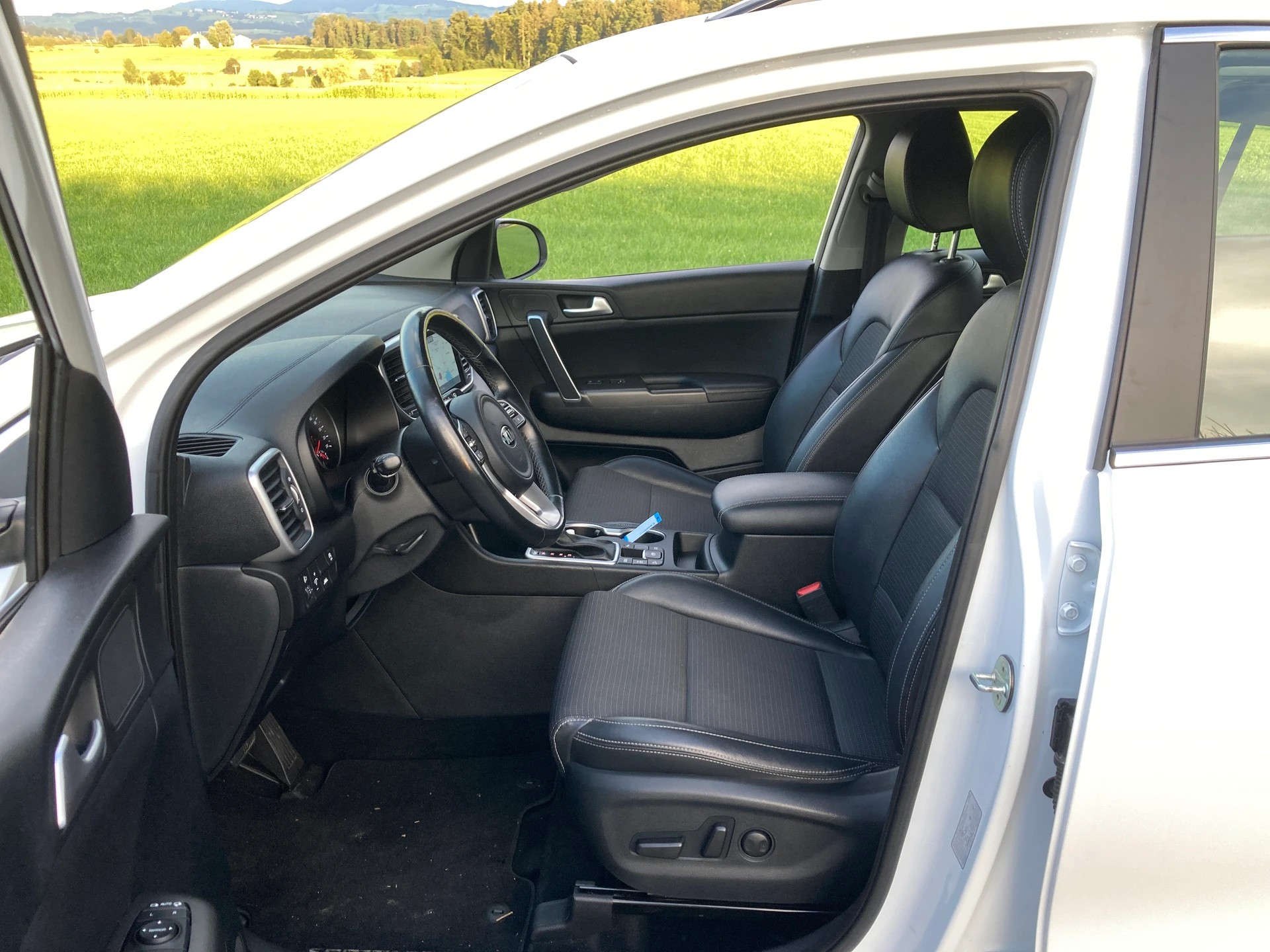 KIA Sportage 1.6CRDi Mild Hybrid Black Edition 4WD DCT-image-8