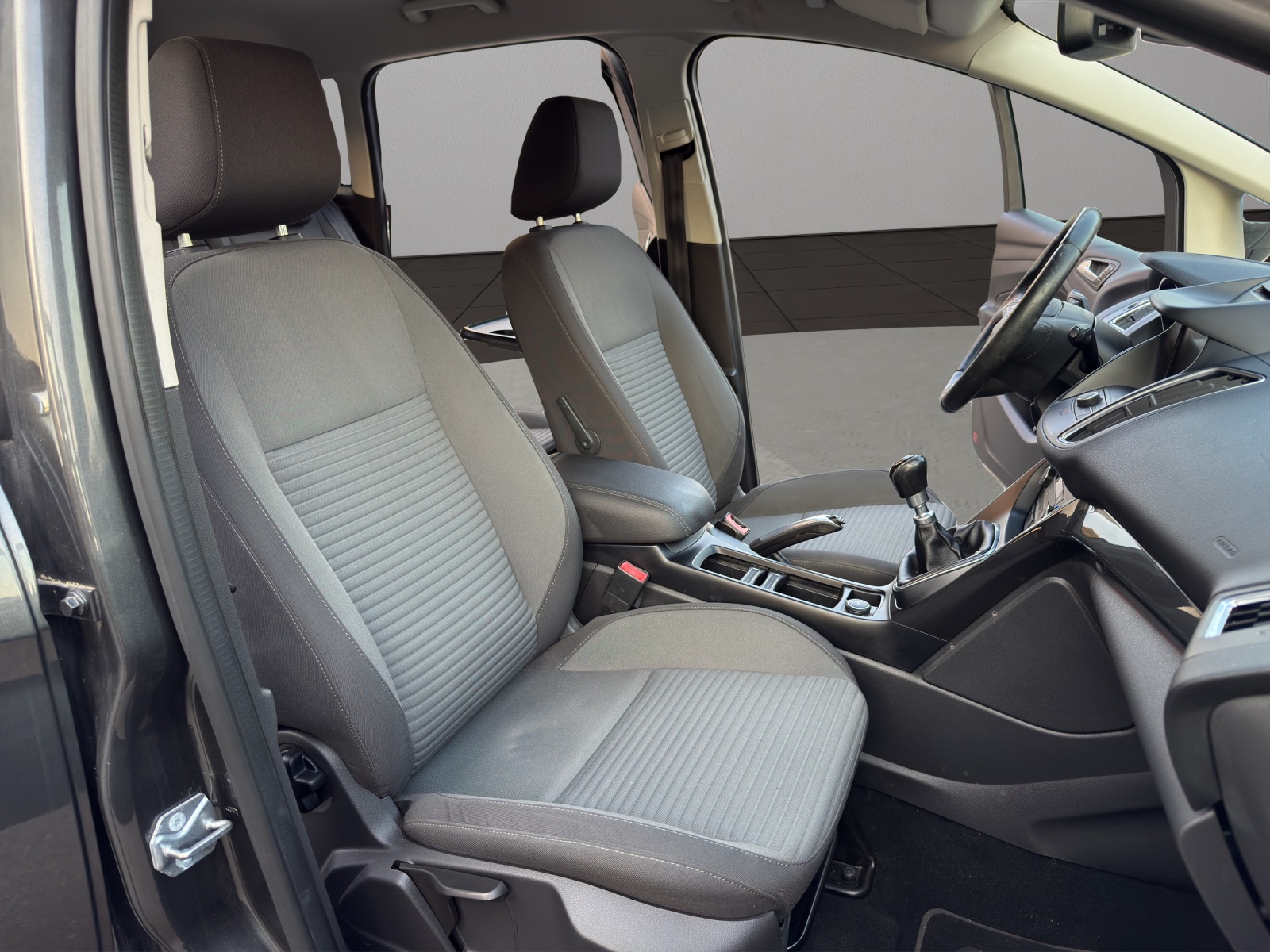 FORD C-Max 1.5 SCTi Trend-image-16