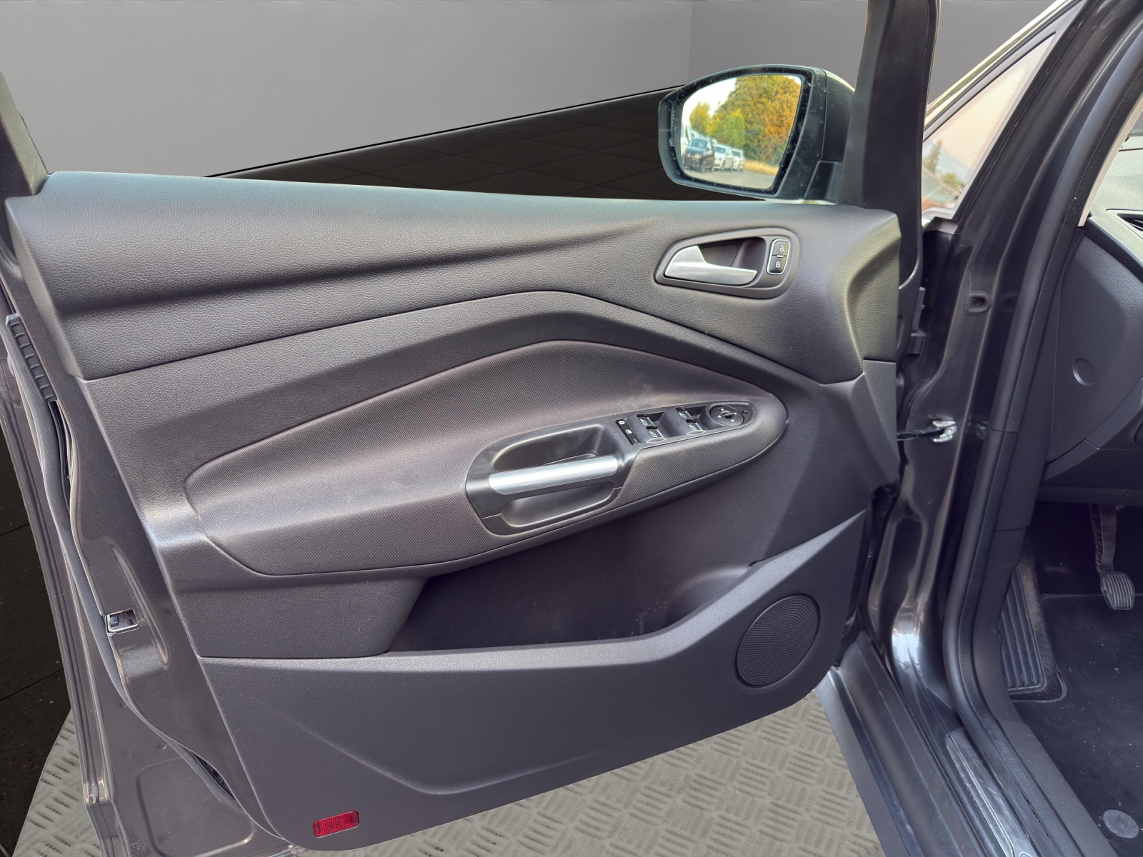 FORD C-Max 1.5 SCTi Trend-image-11