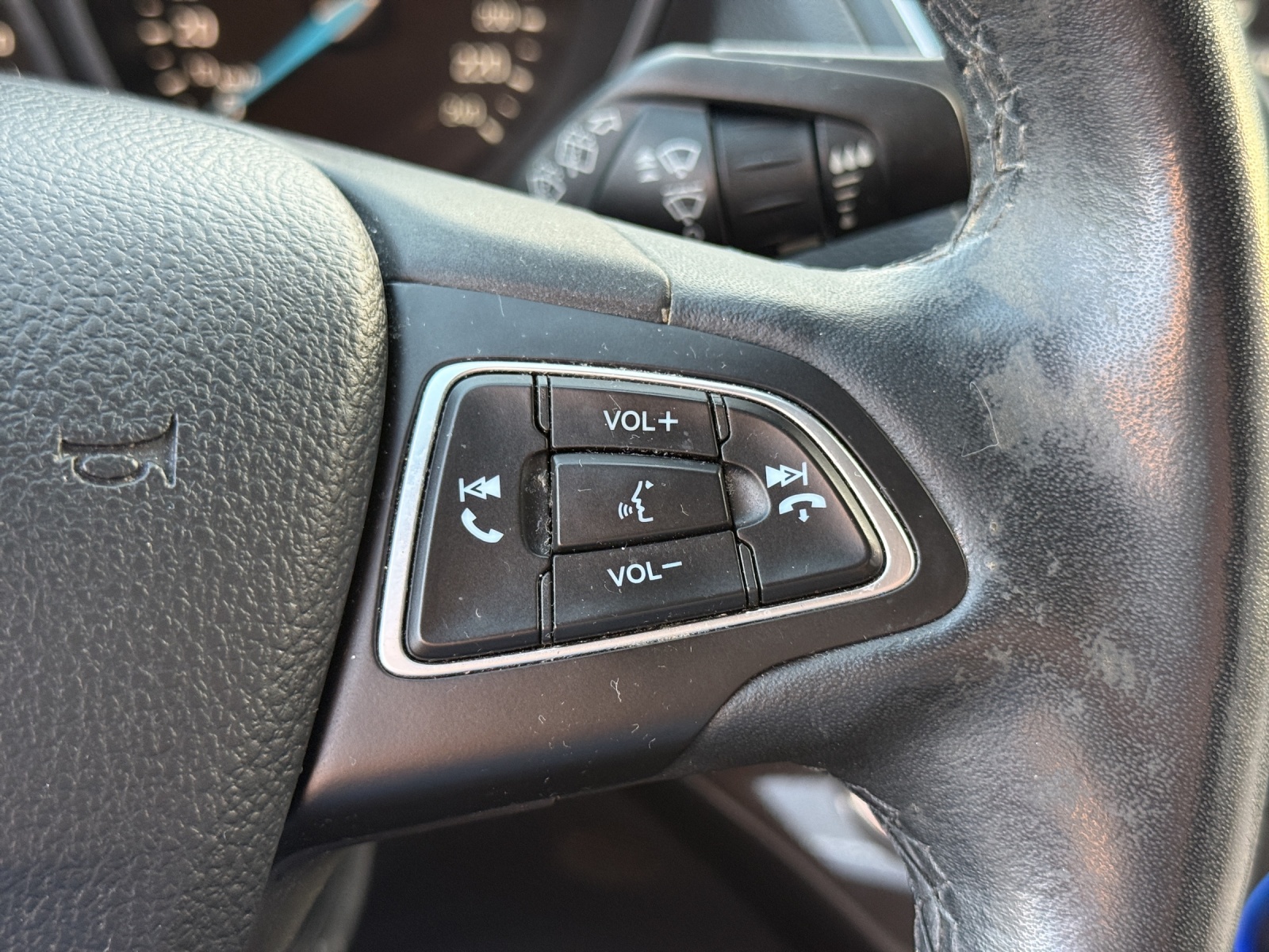 FORD C-Max 1.5 SCTi Trend-image-23