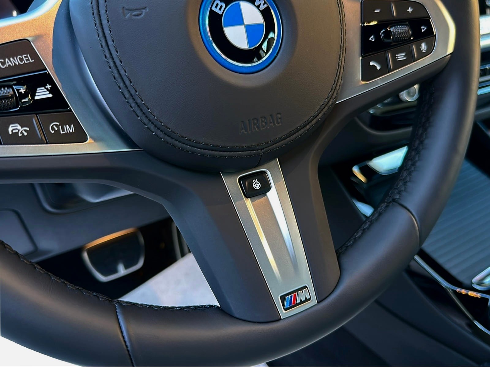 BMW X3 xDrive 30e M Sport-image-16