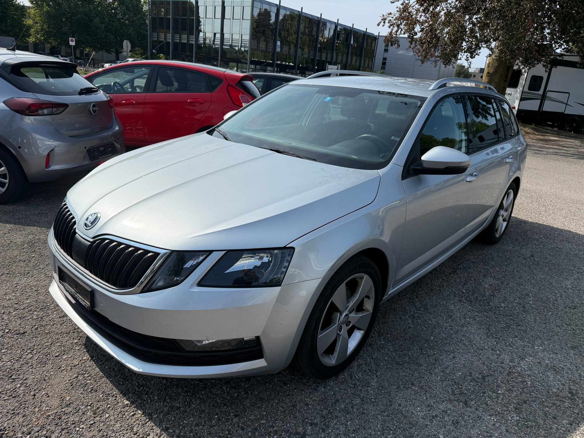 SKODA Octavia Combi 1.5 TSI Ambition DSG-image-0